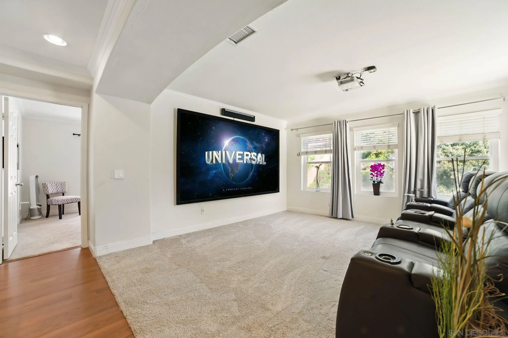 https://cdn.realtyfeed.com/cdn/127/250023963/052e7875f7e35d689004b68f041357d5.webp