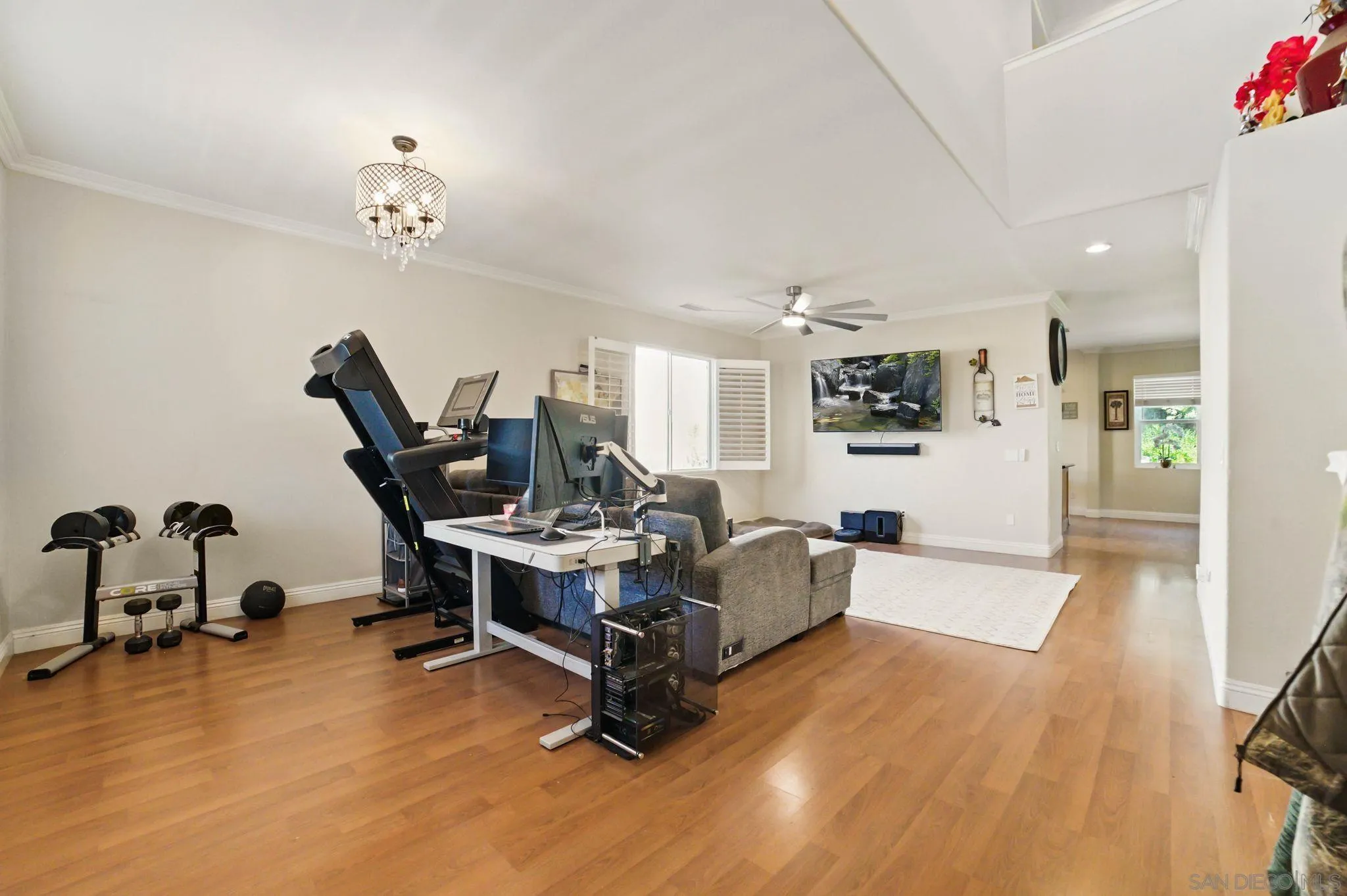 https://cdn.realtyfeed.com/cdn/127/250023963/0e72193f95cca5d5617732079a23e4a4.webp
