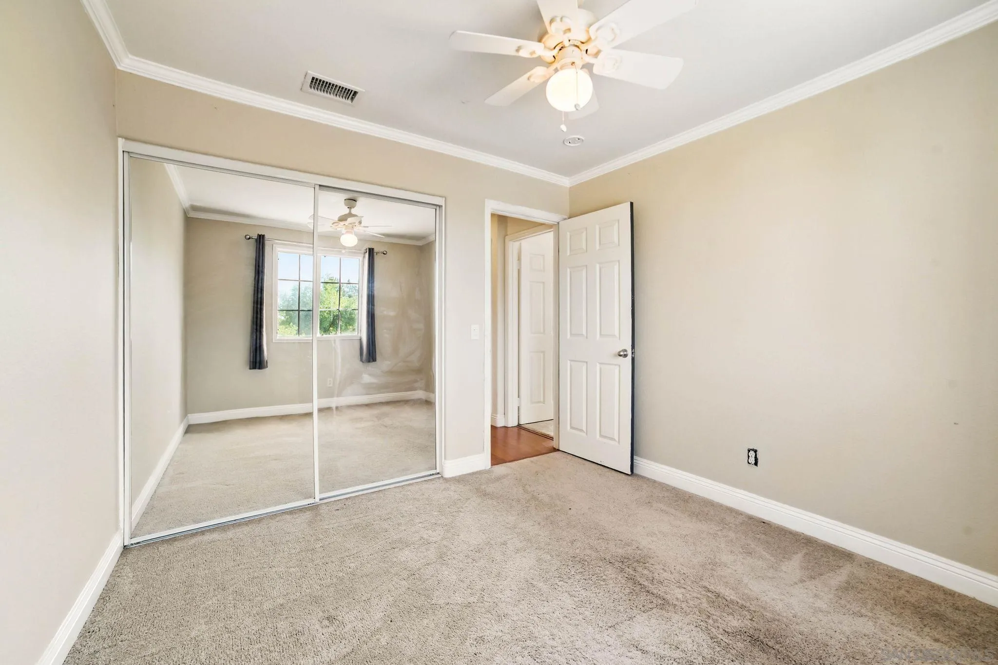 https://cdn.realtyfeed.com/cdn/127/250023963/13b2089602c3856c7da6367c19e02b01.webp