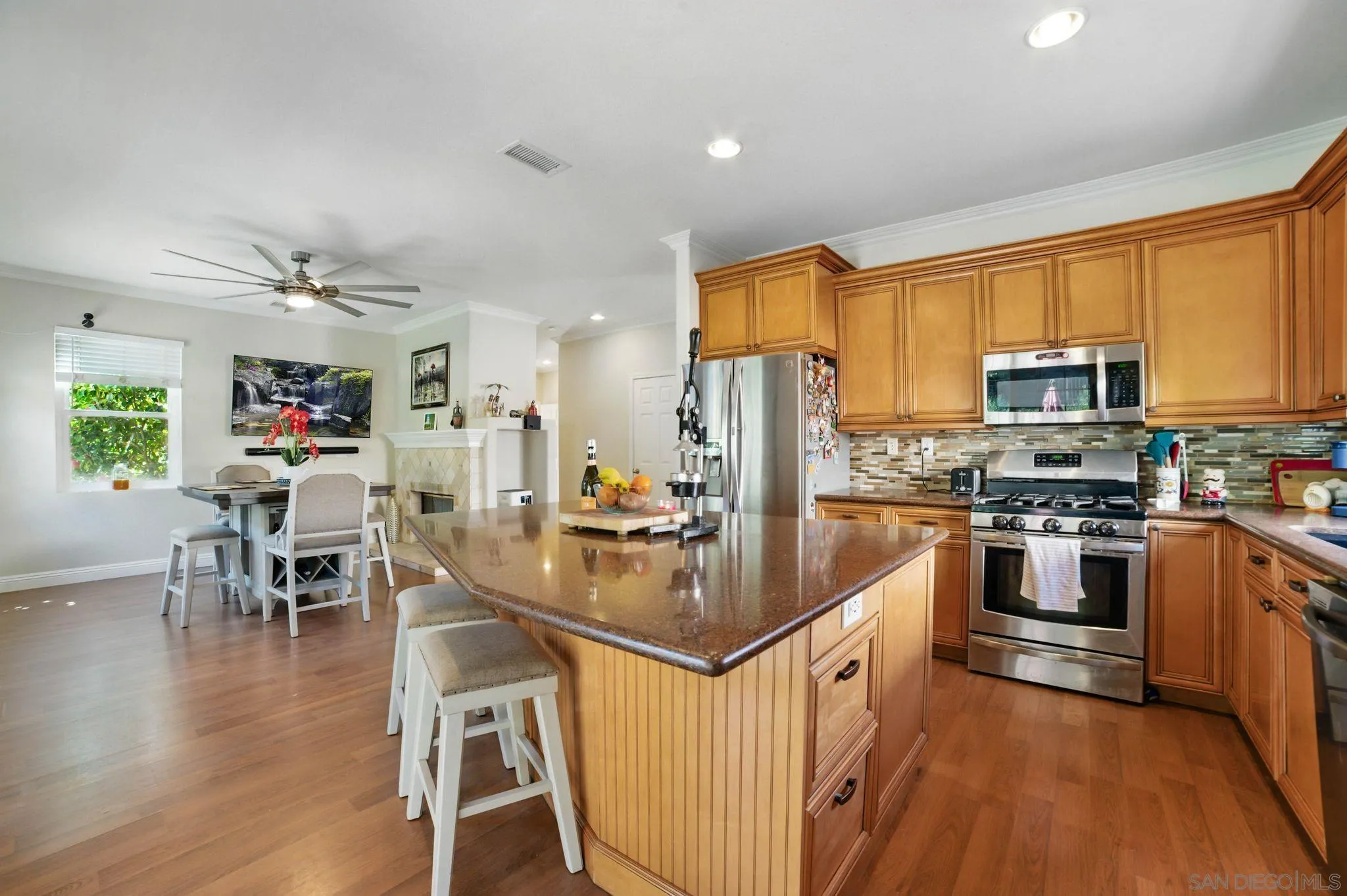 https://cdn.realtyfeed.com/cdn/127/250023963/3b94ab9020cb55c4a26f5945121ea4f8.webp