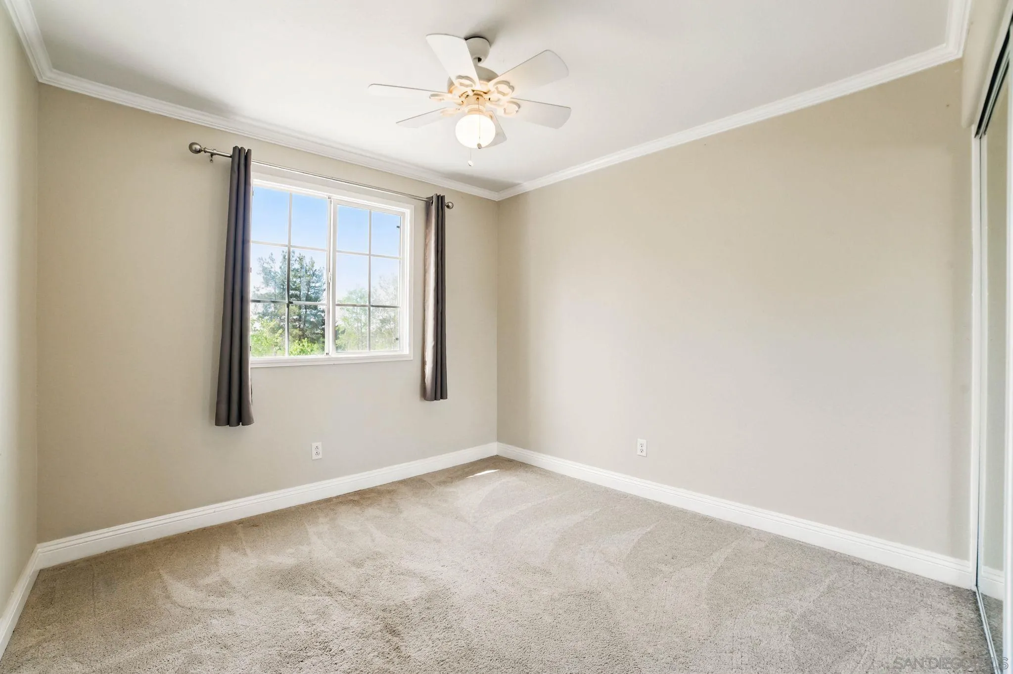 https://cdn.realtyfeed.com/cdn/127/250023963/3fd25b0cf3c8f7967af3c591ea13dd4e.webp