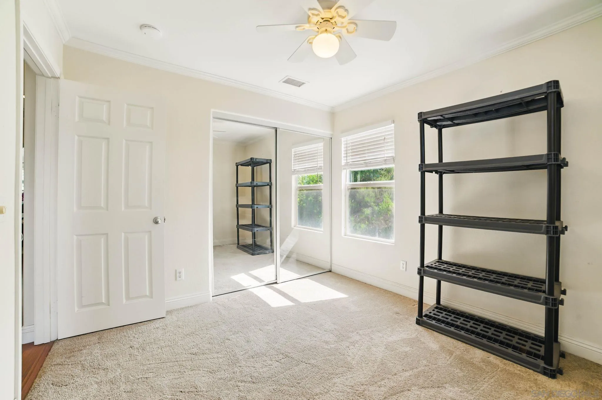 https://cdn.realtyfeed.com/cdn/127/250023963/8e17cd1f66131312cd9ef0e0dacf372a.webp