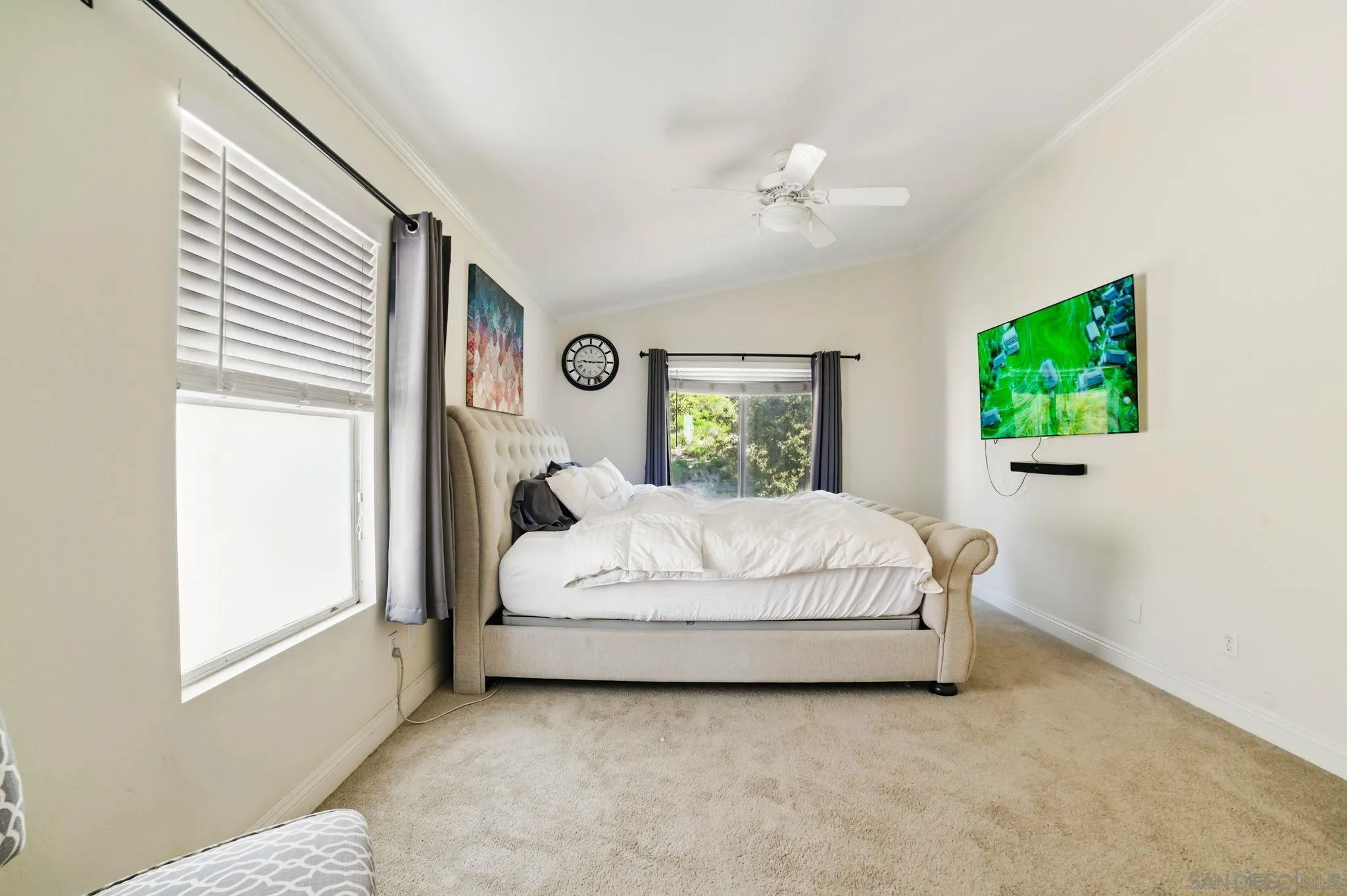 https://cdn.realtyfeed.com/cdn/127/250023963/8f3d2708d739e71289ee56e4ce59c624.webp