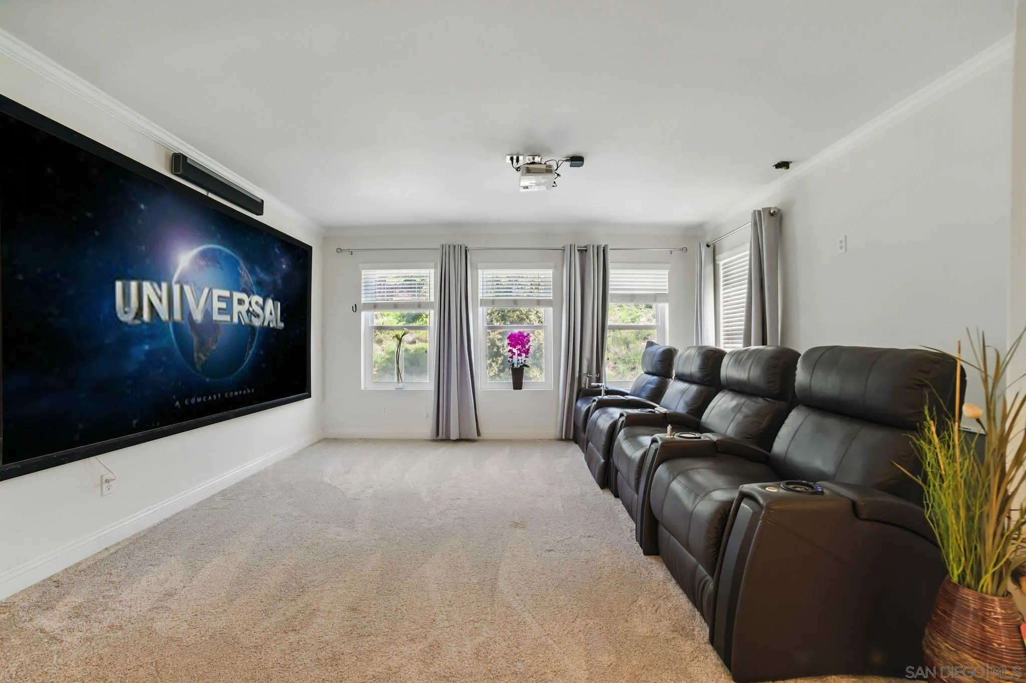 https://cdn.realtyfeed.com/cdn/127/250023963/93c050c882f92526442c4e3193ef6031.webp