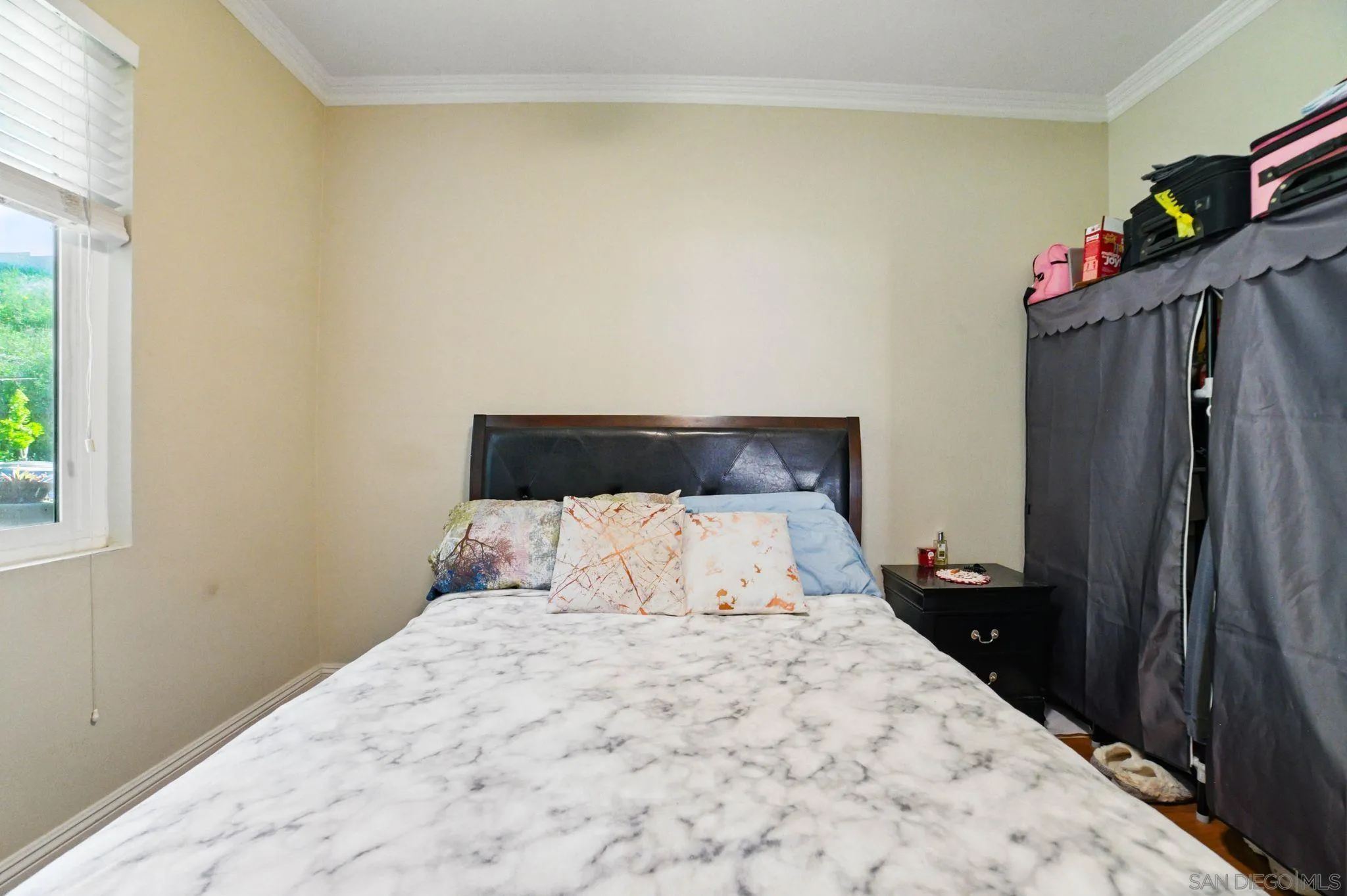 https://cdn.realtyfeed.com/cdn/127/250023963/a97f70fe44ffb078eebeed598b7385ec.webp
