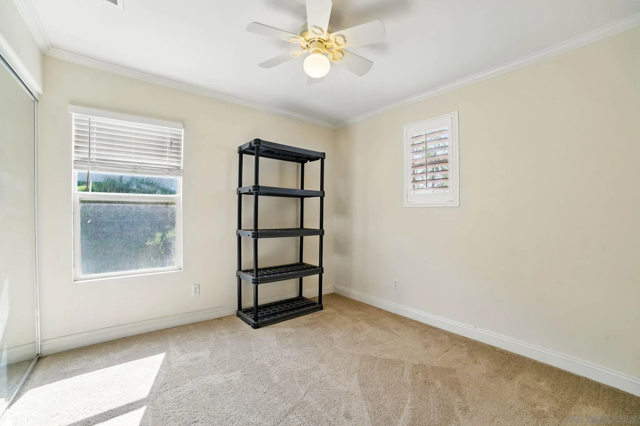 https://cdn.realtyfeed.com/cdn/127/250023963/b701c41a39cbf1050f9db37d1ce430de.webp