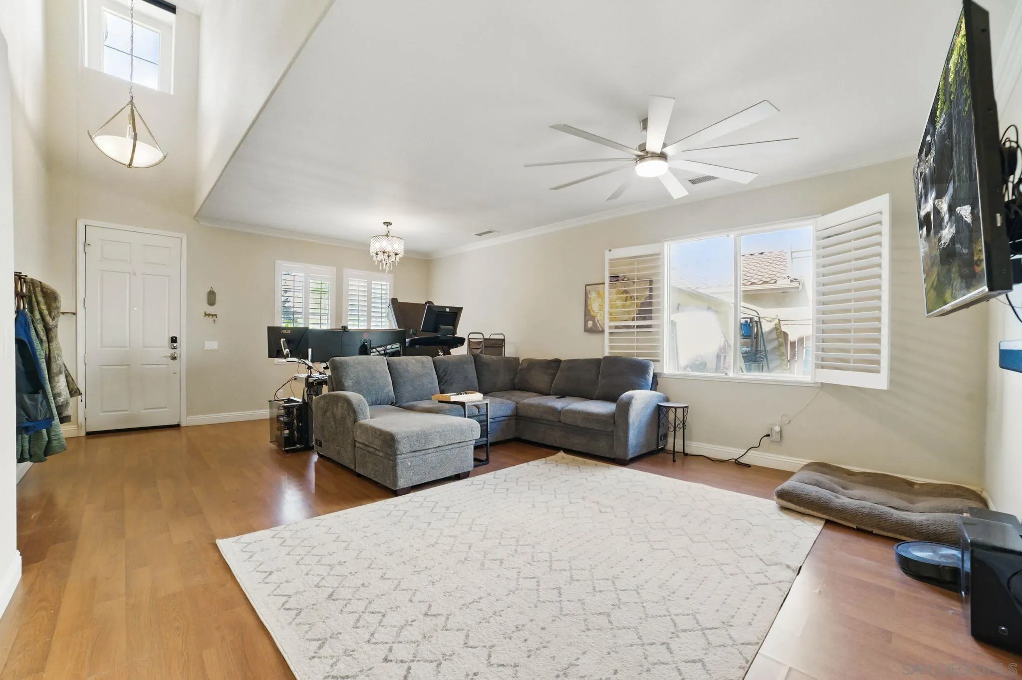 https://cdn.realtyfeed.com/cdn/127/250023963/bb1540b74a3ada5529e7342f99d080f1.webp
