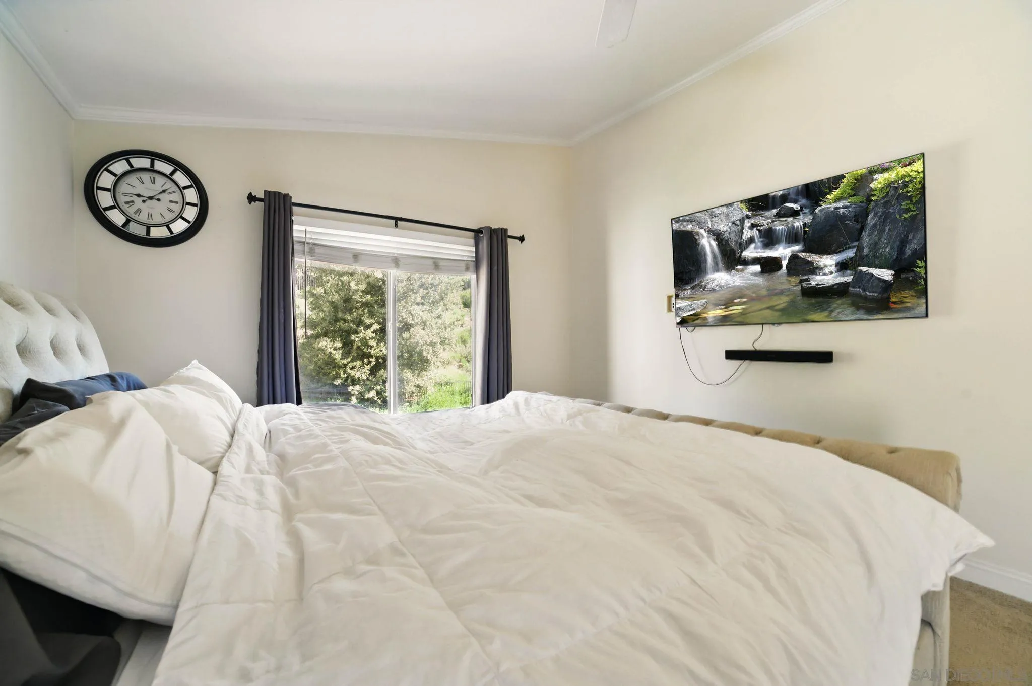 https://cdn.realtyfeed.com/cdn/127/250023963/eb07da0666036d6d7eb92bea60f2aef5.webp