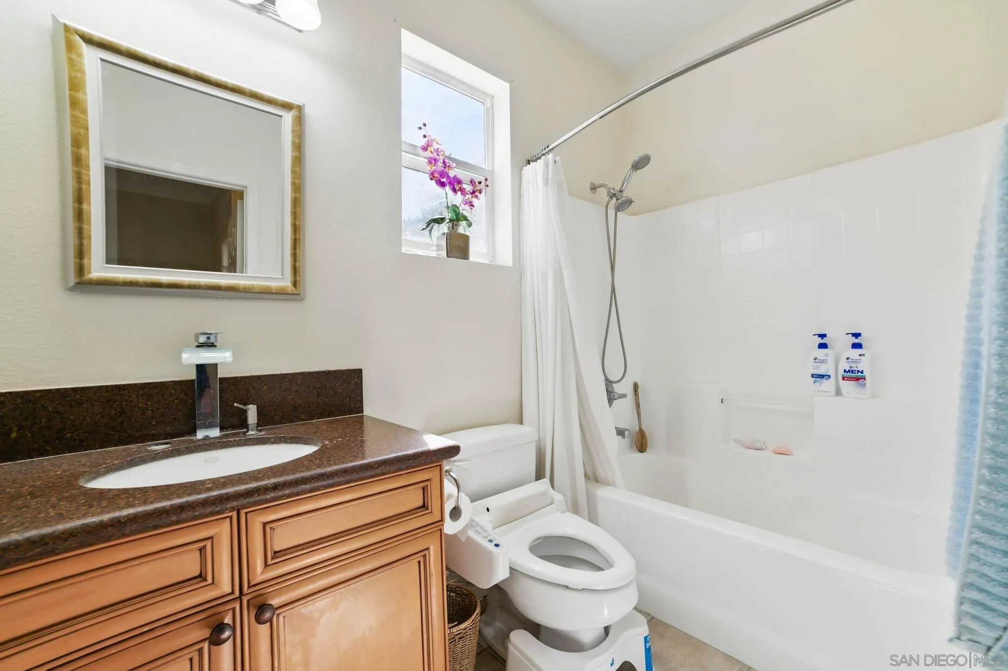 https://cdn.realtyfeed.com/cdn/127/250023963/f0e90c0352bb13a4edc957f50995f1dd.webp