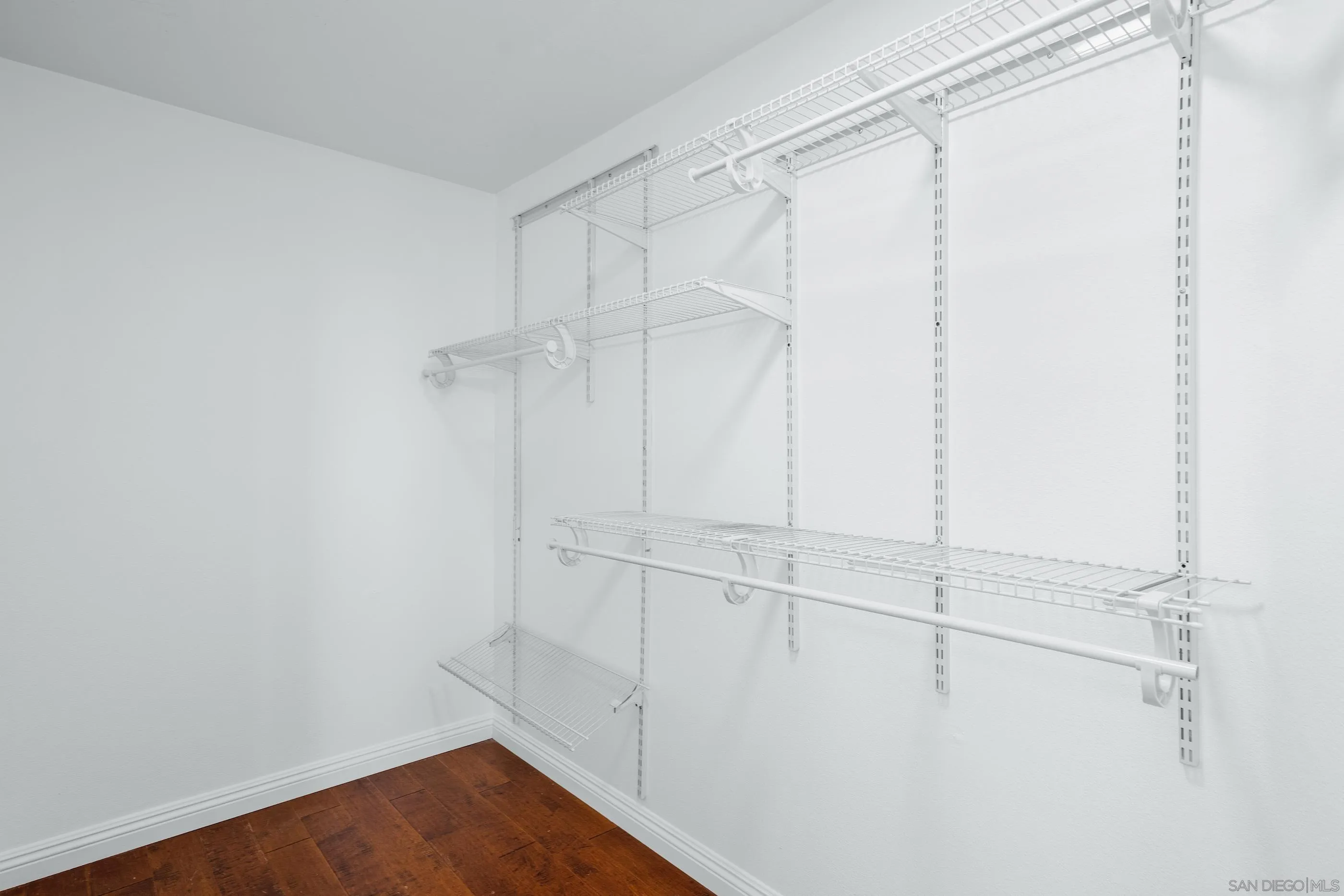 Photo #18: 250023989 Listing: Photo #18