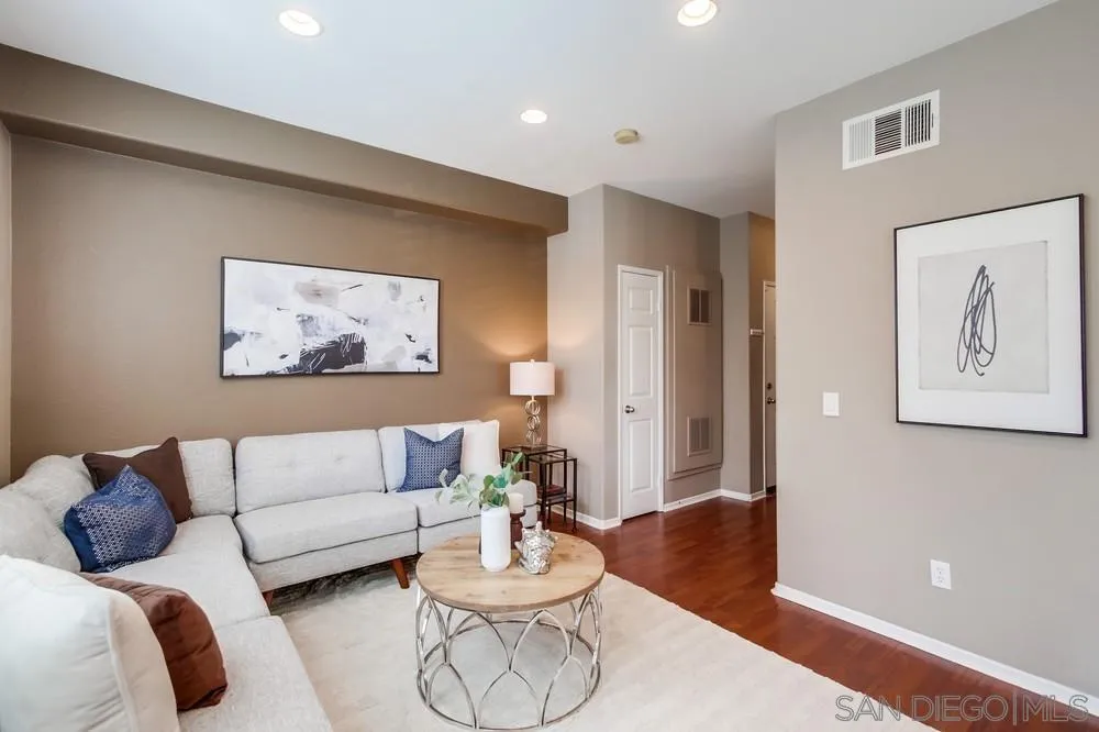 Photo #5: 250024032 Listing 