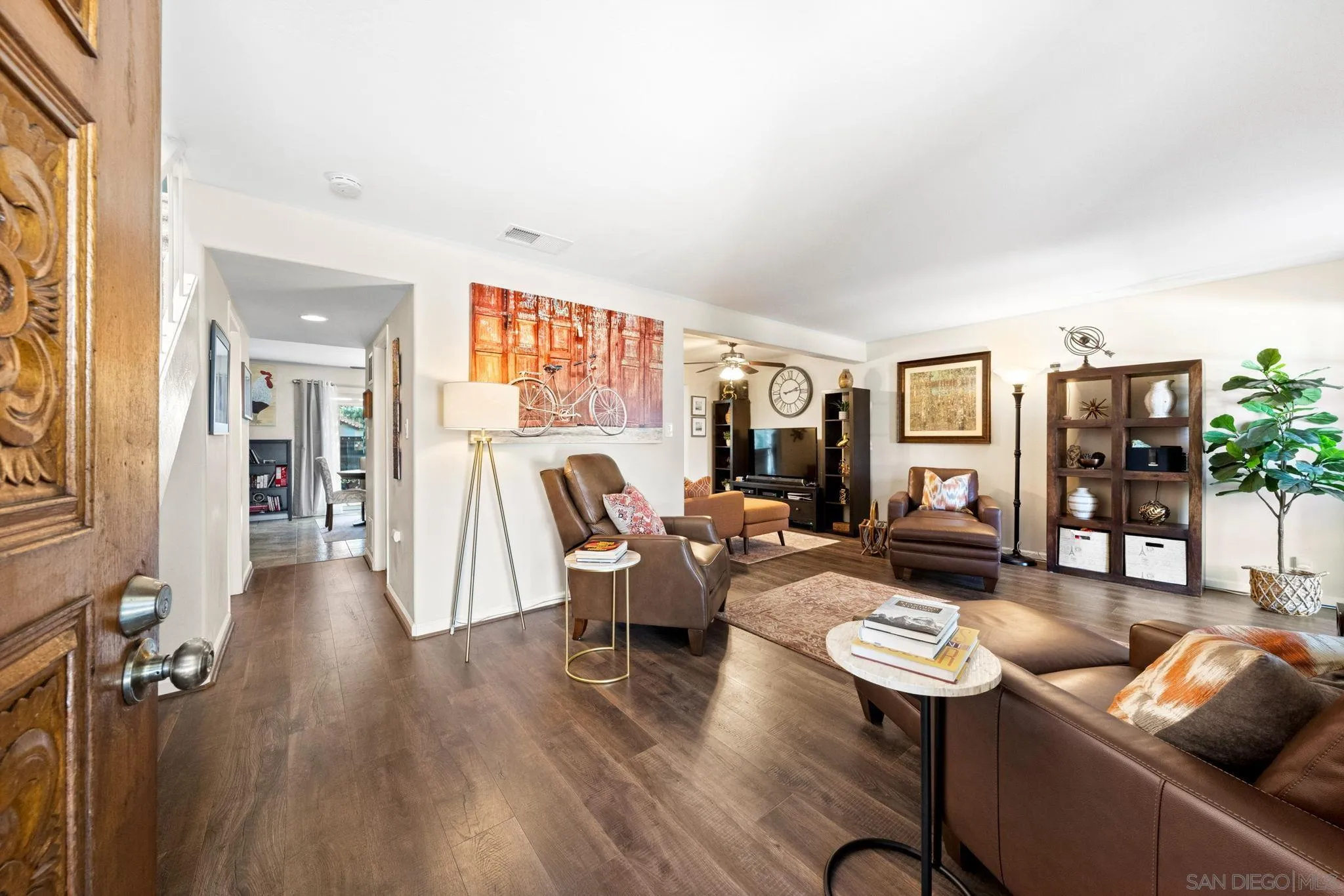 Photo #3: 250024038 Listing 