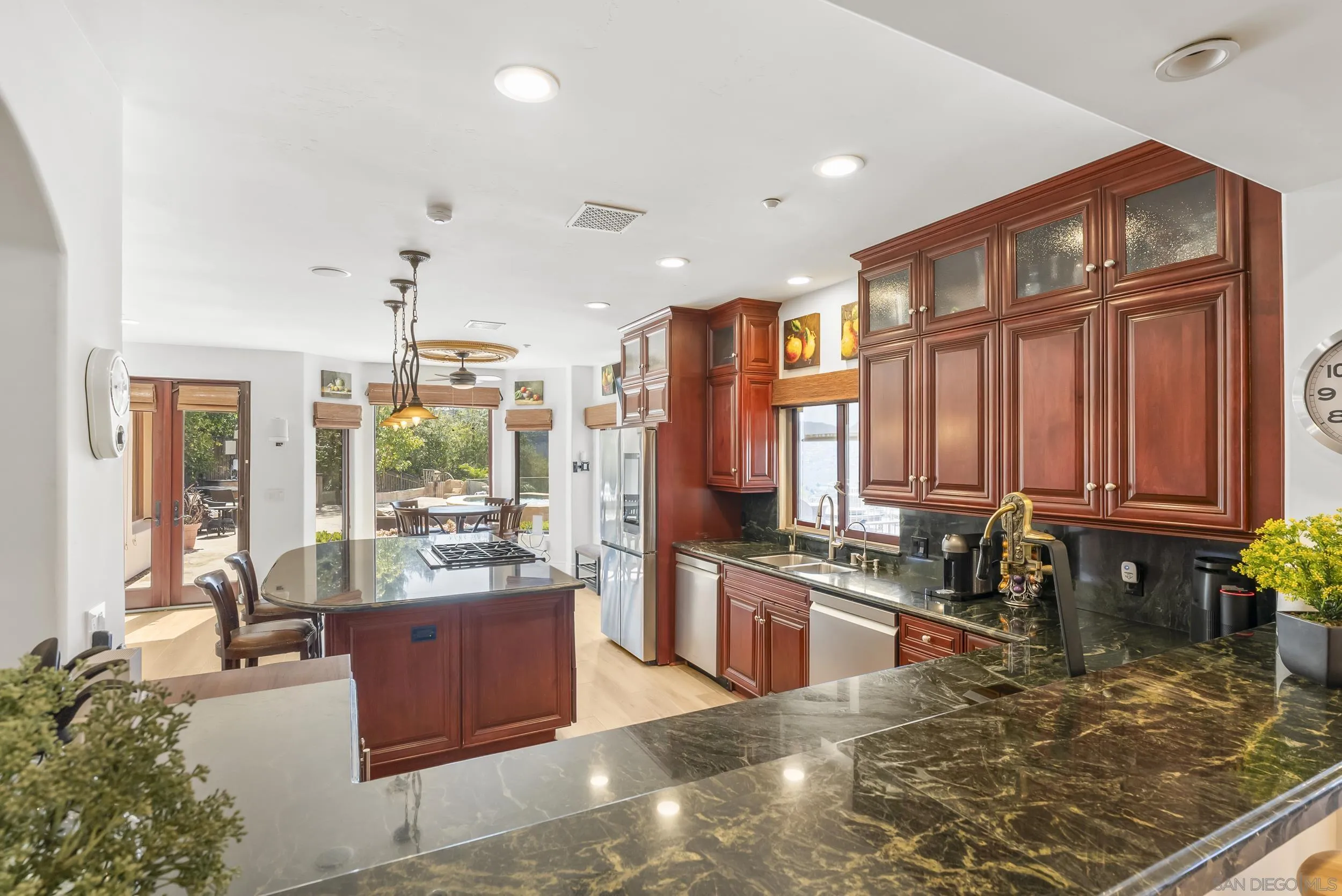 https://cdn.realtyfeed.com/cdn/127/250024050/305855d00a195c19ba0b500b0fd3bae8.webp