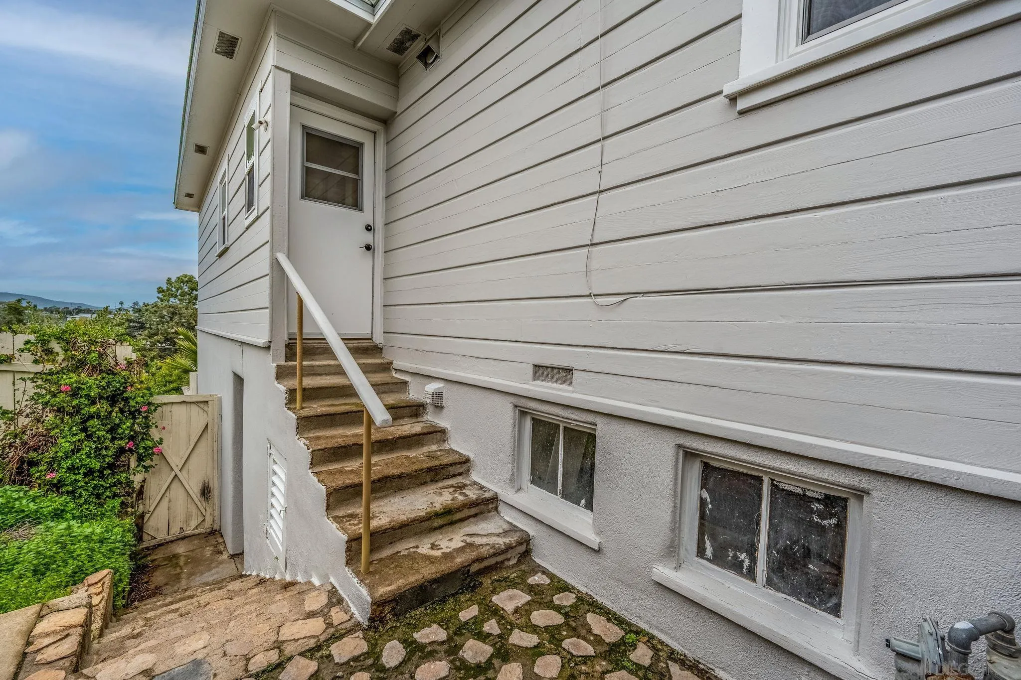 https://cdn.realtyfeed.com/cdn/127/250024051/b516f0f90c8f53da5484a6e8f269fcde.webp