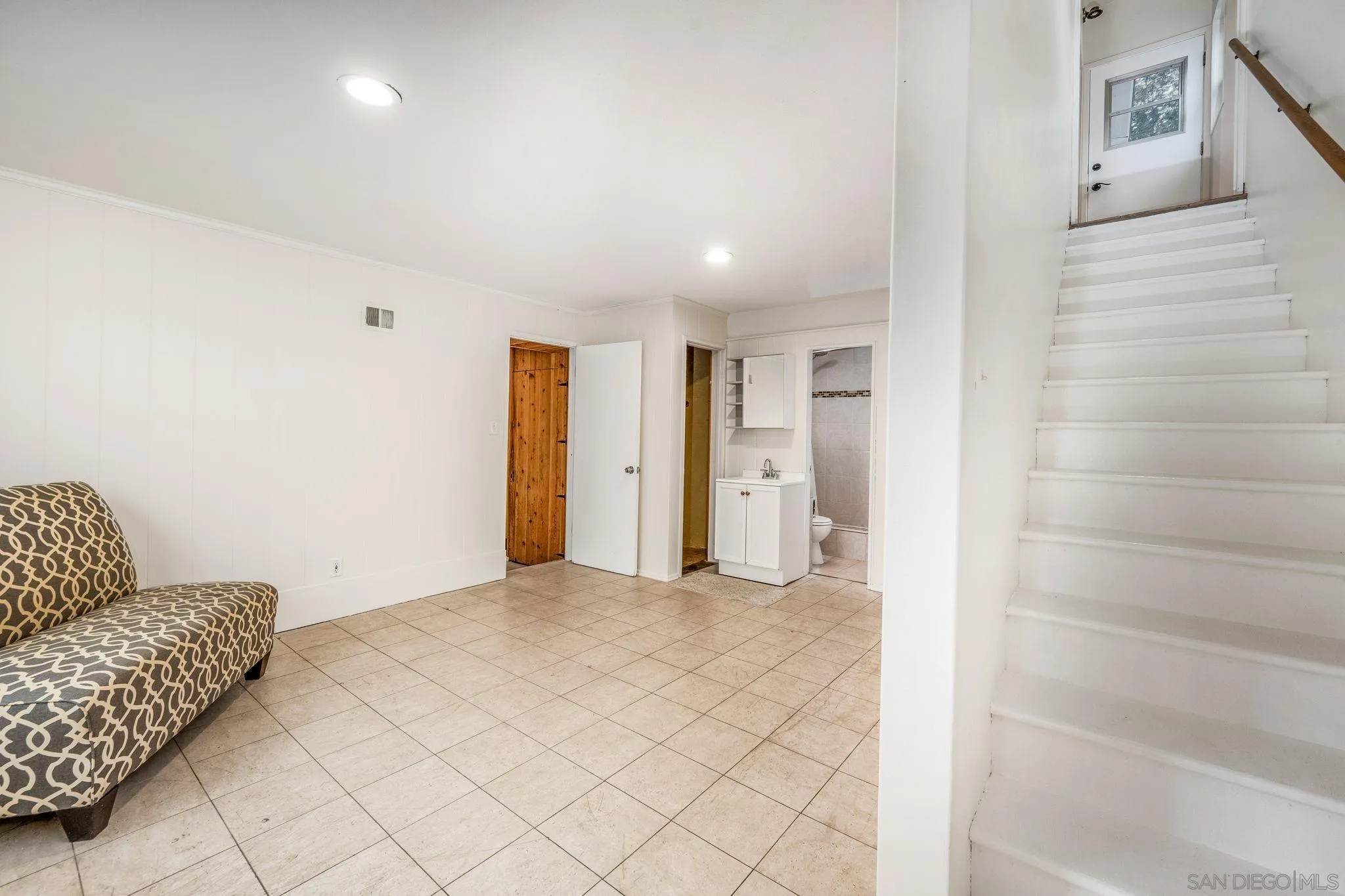 https://cdn.realtyfeed.com/cdn/127/250024051/b585956c7d78ac9204939a01f3ff9c6a.webp
