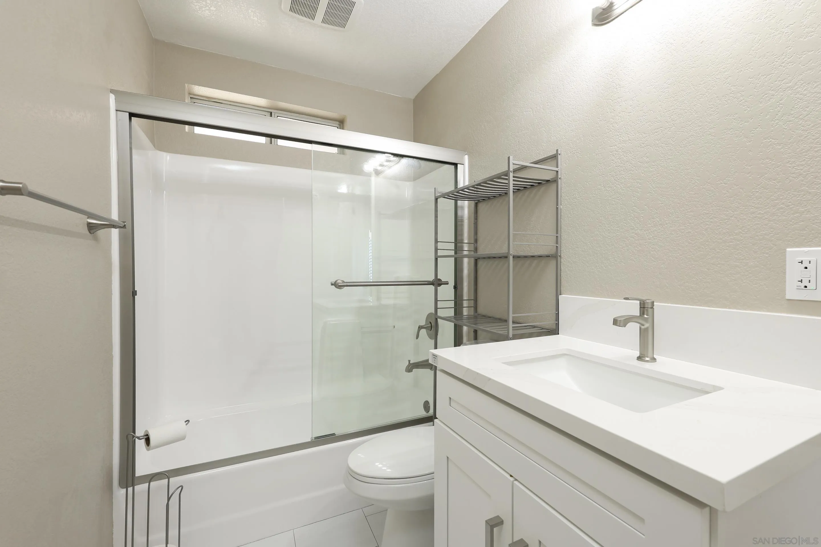 https://cdn.realtyfeed.com/cdn/127/250024053/079d83bff01c705de20dc2d71df32e10.webp