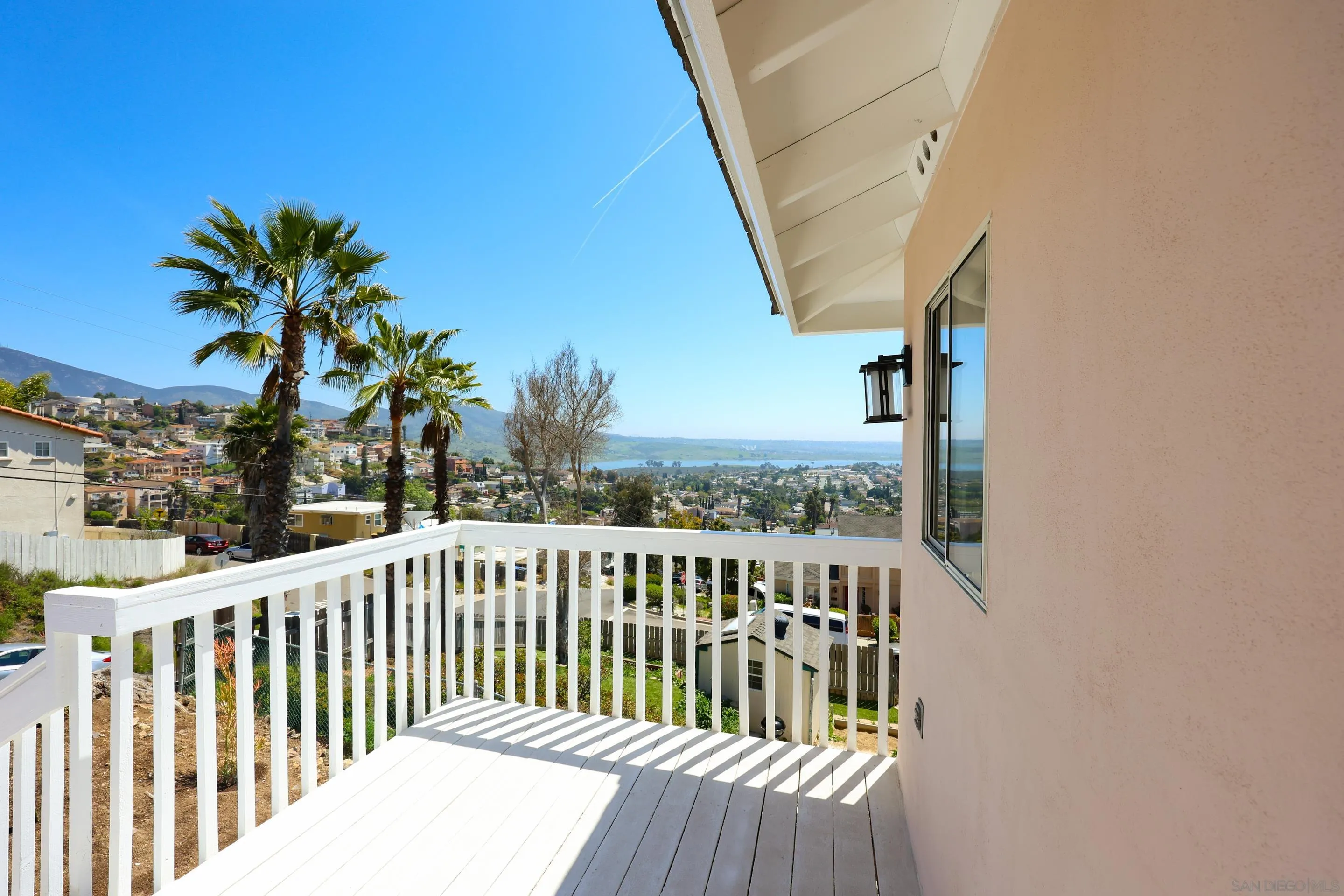 https://cdn.realtyfeed.com/cdn/127/250024053/a999f6cab3ac3980b59d76322d94258e.webp