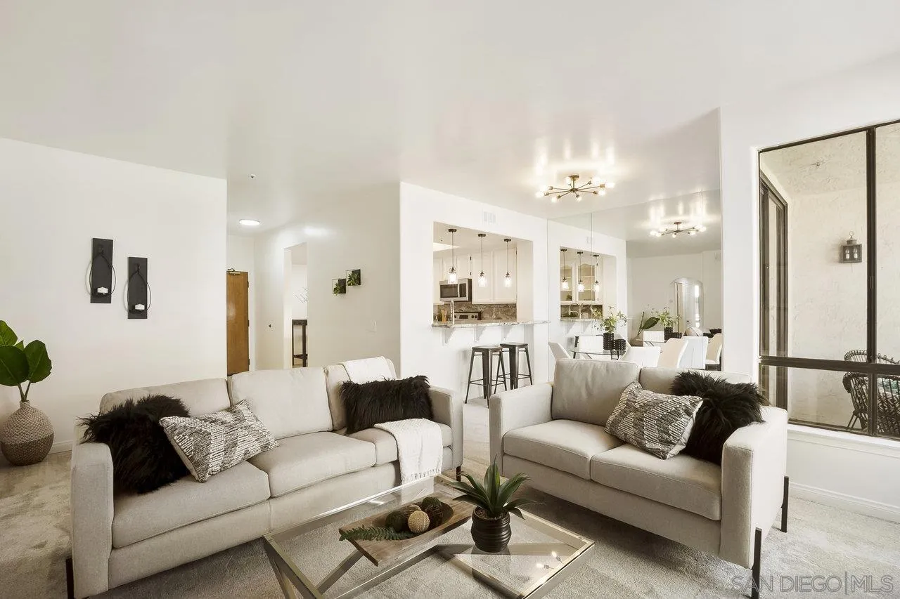 Photo #4: 250024096 Listing 