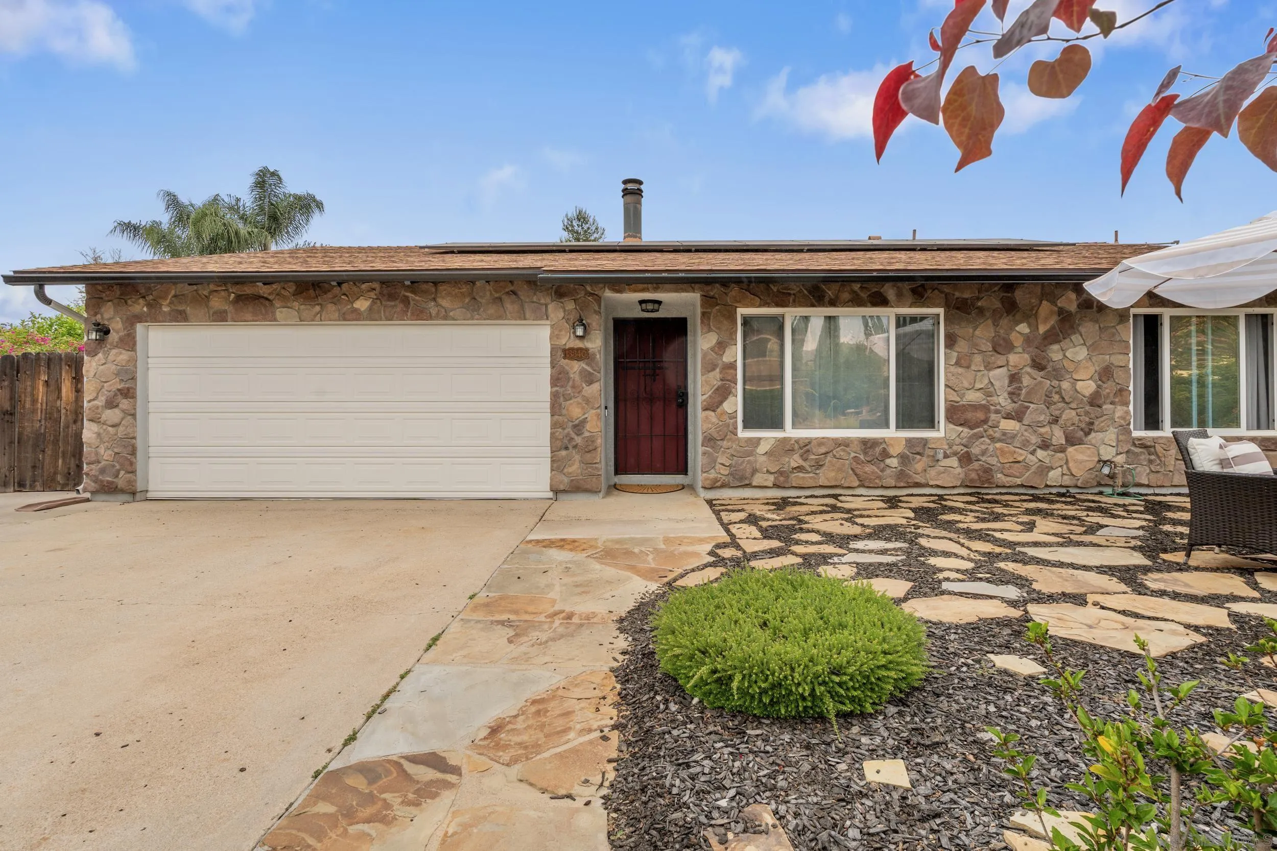https://cdn.realtyfeed.com/cdn/127/250024102/4bd42ddb490b8f6bc3d44a842bff2c87.webp