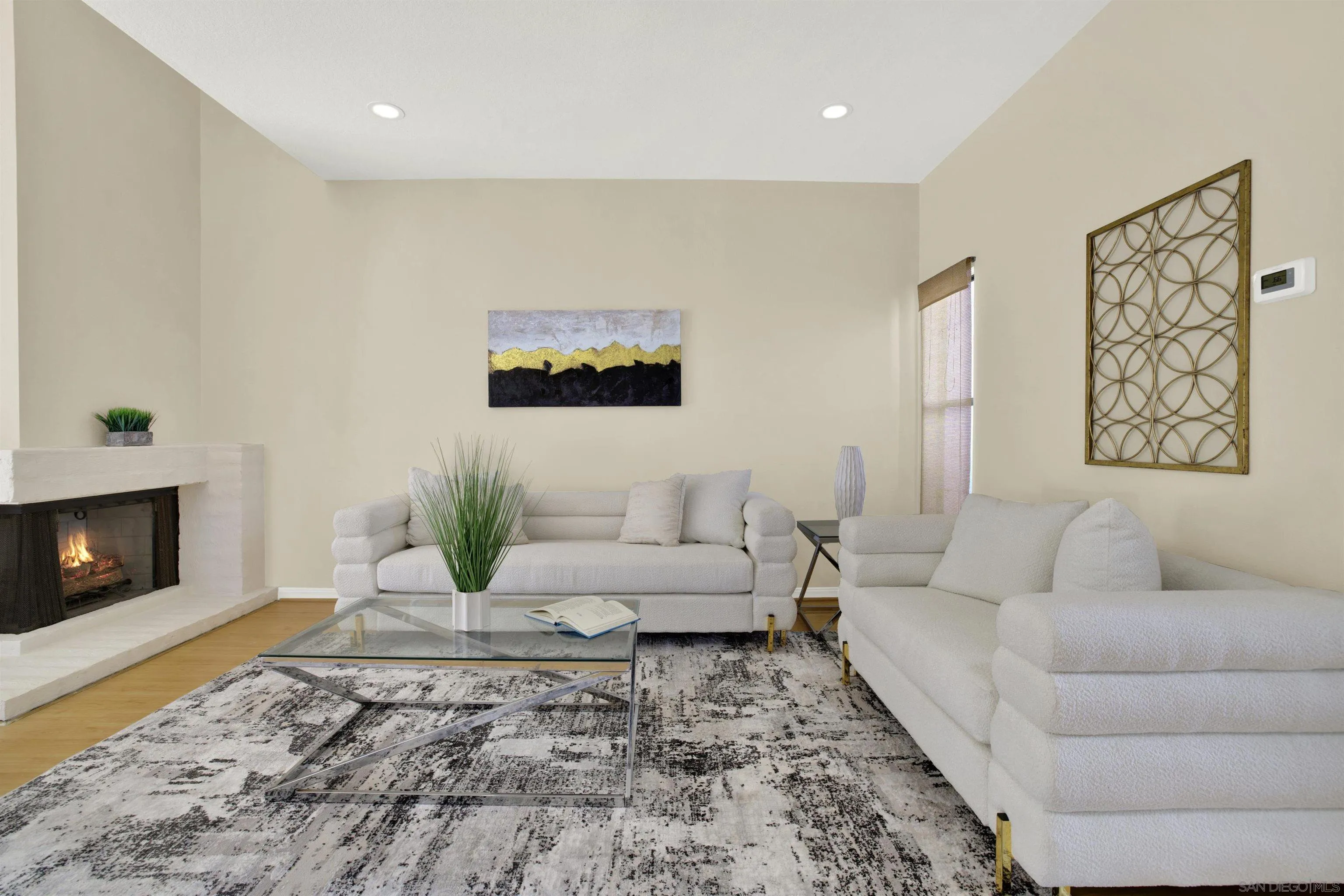 https://cdn.realtyfeed.com/cdn/127/250024104/702a0b9048603610803fae17c0052540.webp