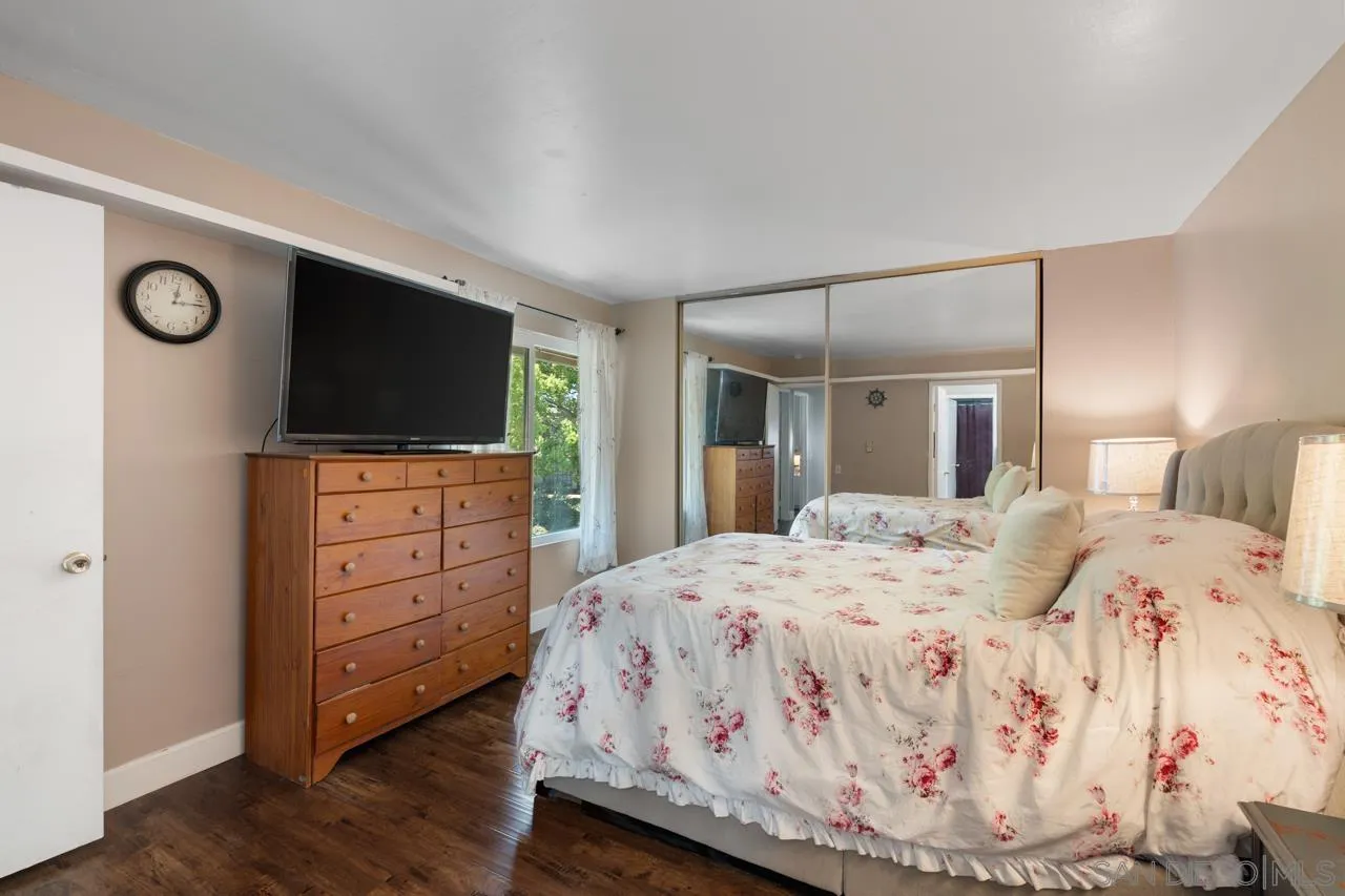 https://cdn.realtyfeed.com/cdn/127/250024140/f68cbf05961edec836678cff014bf781.webp