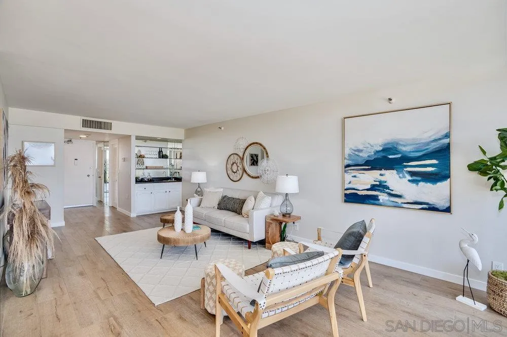 Photo #4: 250024146 Listing 