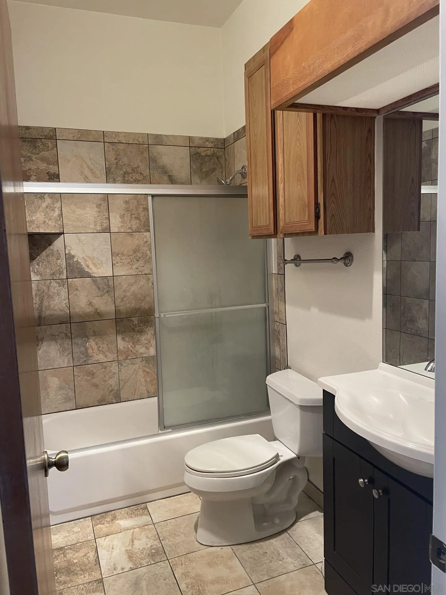 Photo #3: 250024152 Listing 