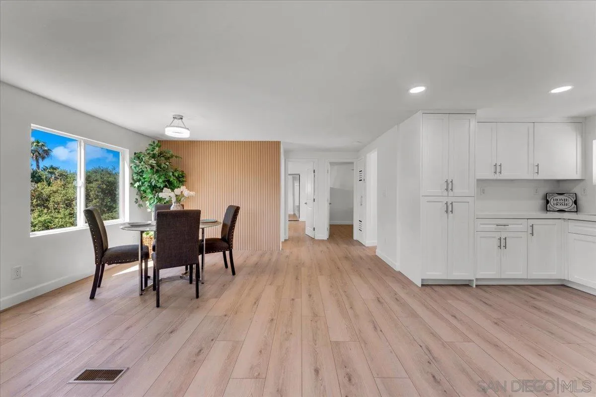 https://cdn.realtyfeed.com/cdn/127/250024164/92157b1df46096a3811df588d5358d5f.webp