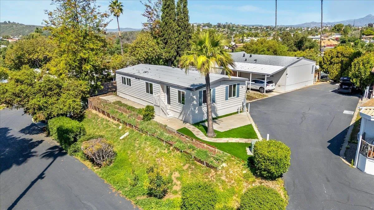 https://cdn.realtyfeed.com/cdn/127/250024164/d2ada8b5f48c632a66c10591ccee987b.webp
