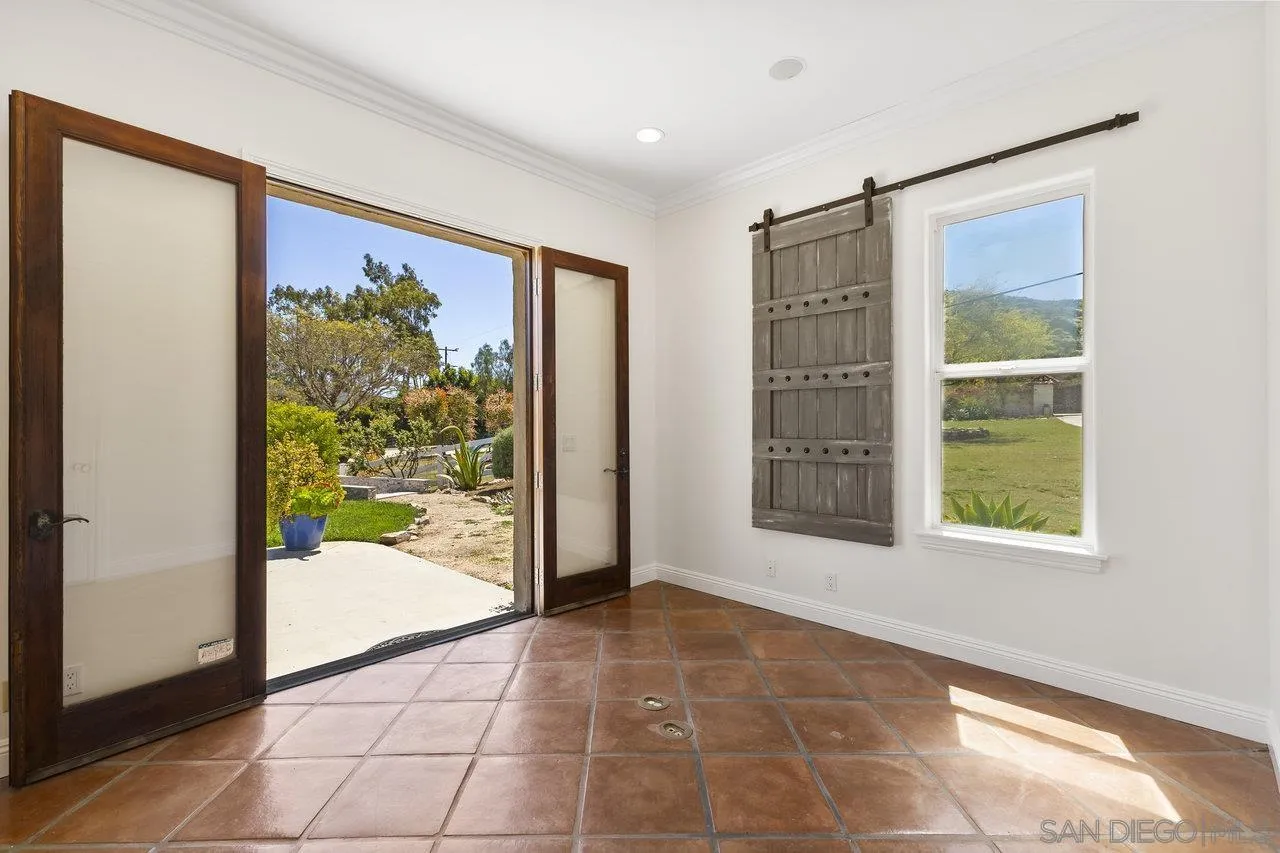 https://cdn.realtyfeed.com/cdn/127/250024177/64ca4c218ac378d1ea6a94d7c51a60b7.webp