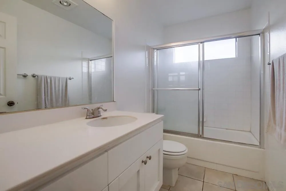 Photo #19: 250024191 Listing: Photo #19