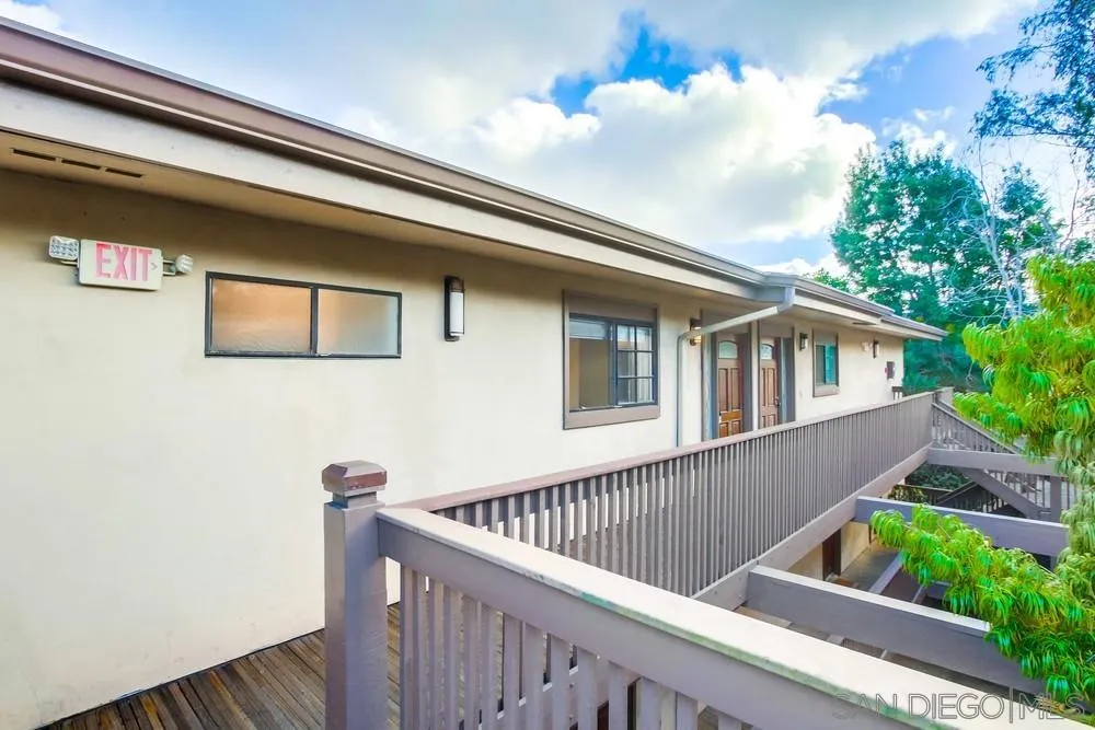 Photo #4: 250024191 Listing 