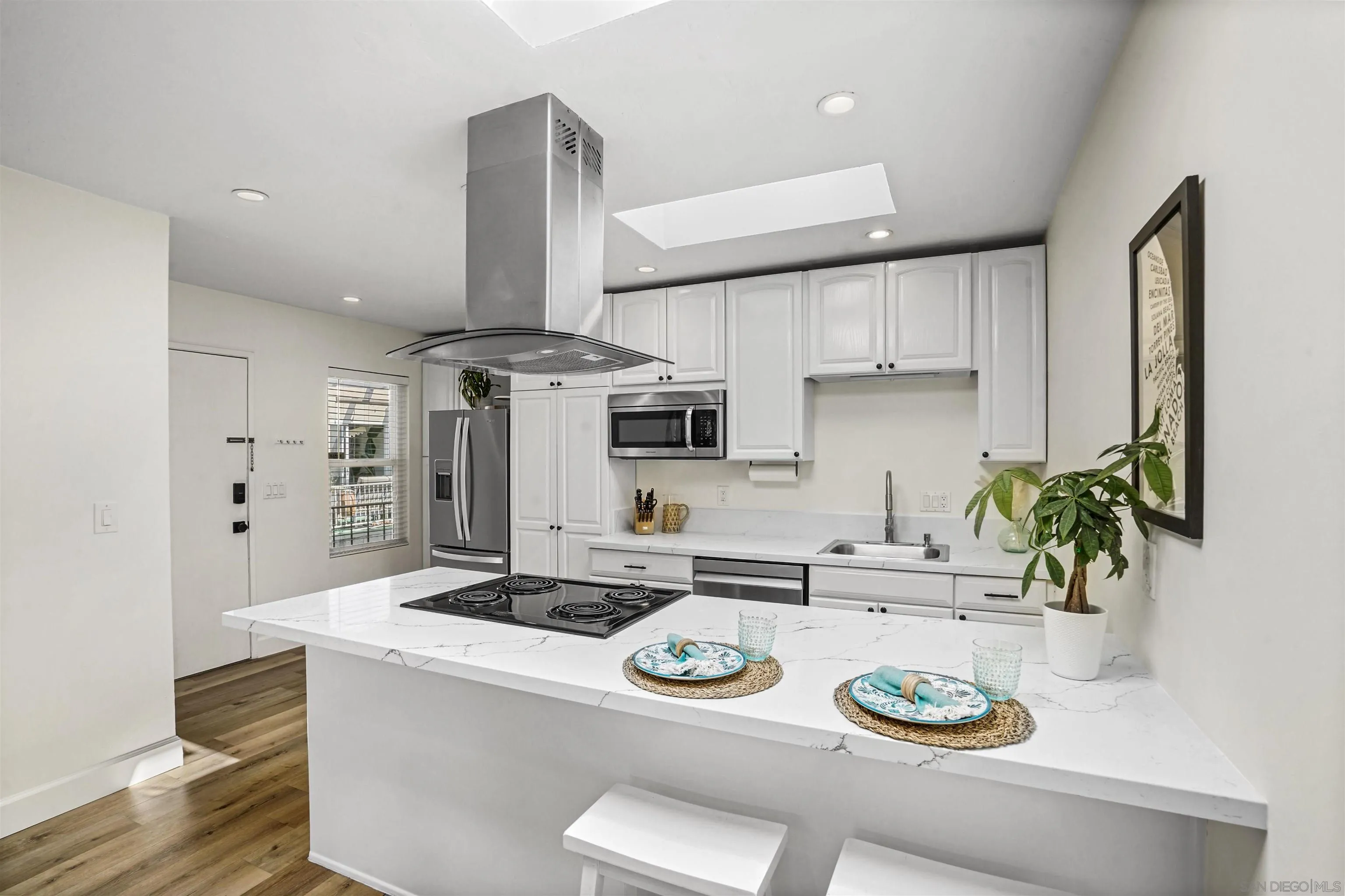 https://cdn.realtyfeed.com/cdn/127/250024199/1f6883956951138fae6f87651fcc0744.webp