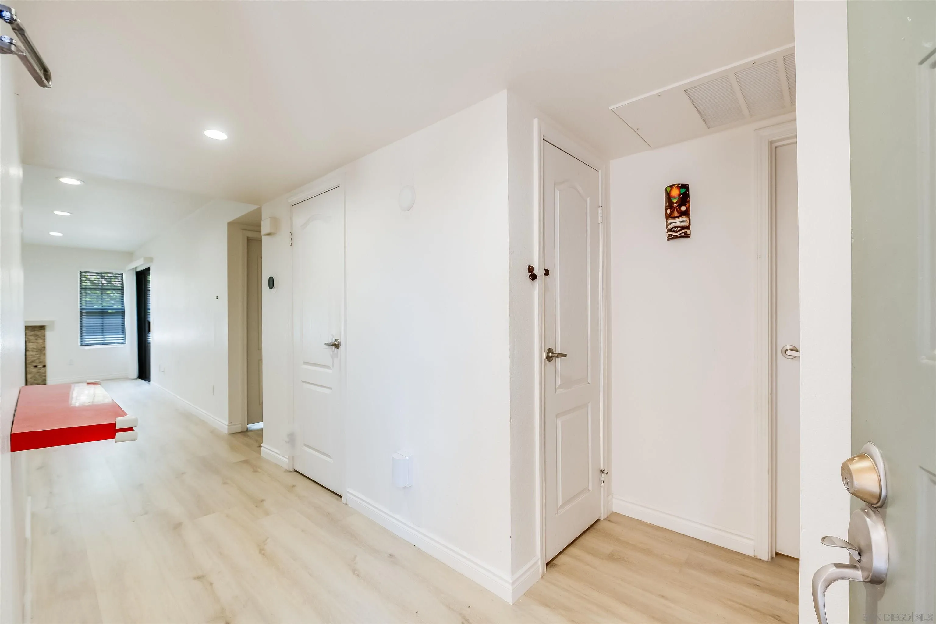 Photo #2: 250024239 Listing 