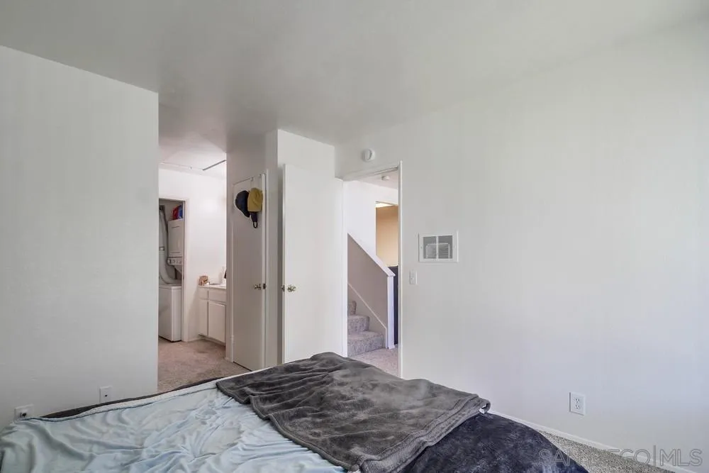Photo #17: 250024260 Listing: Photo #17