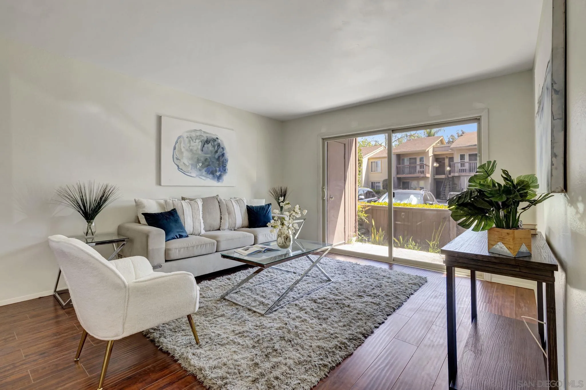 Photo #11: 250024279 Listing: Photo #11