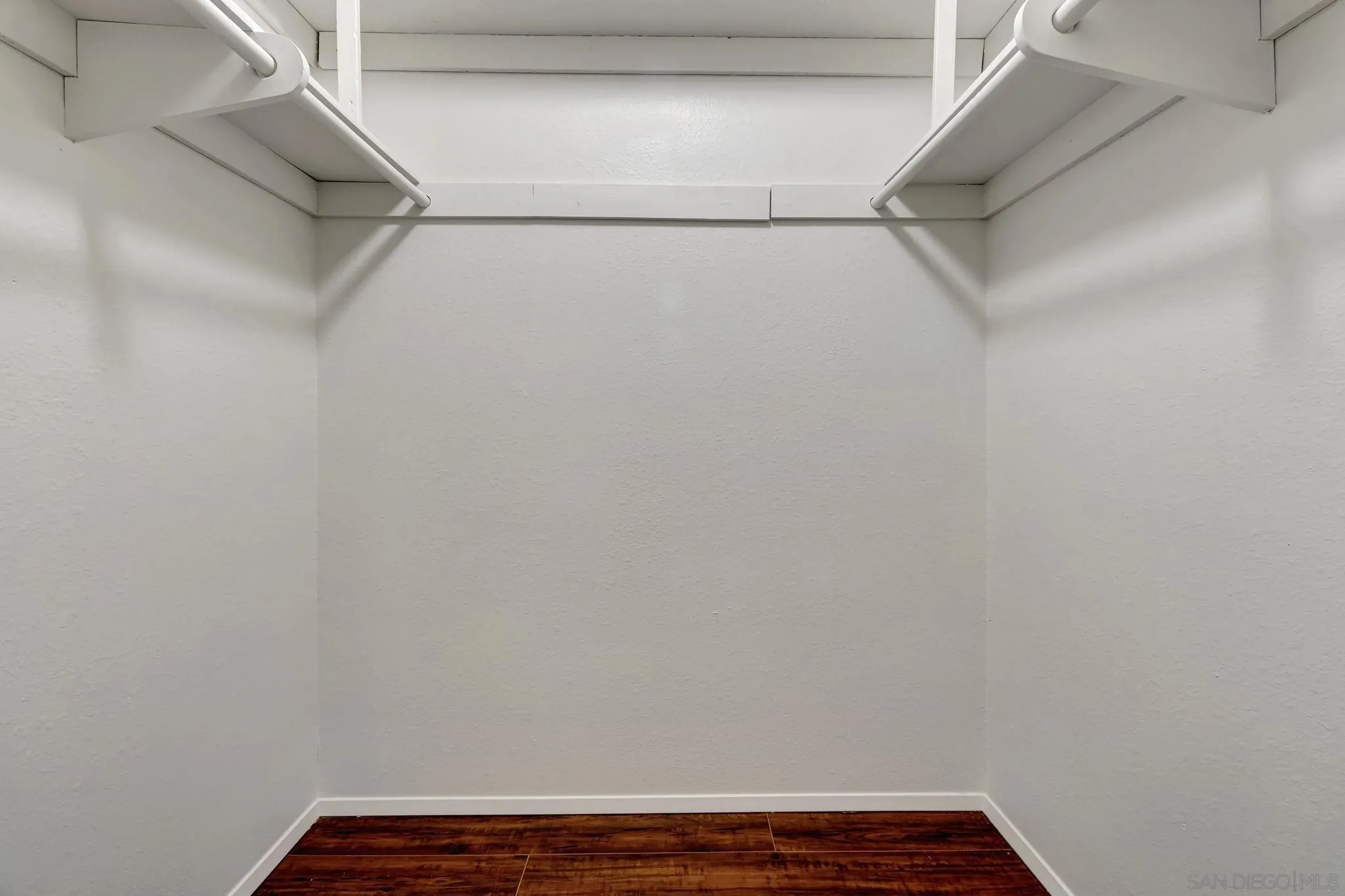 Photo #25: 250024279 Listing: Photo #25