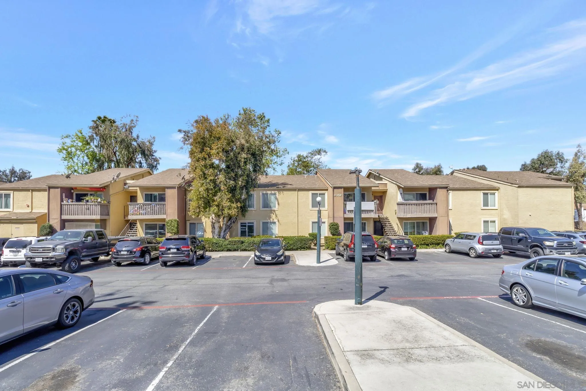 Photo #3: 250024279 Listing 