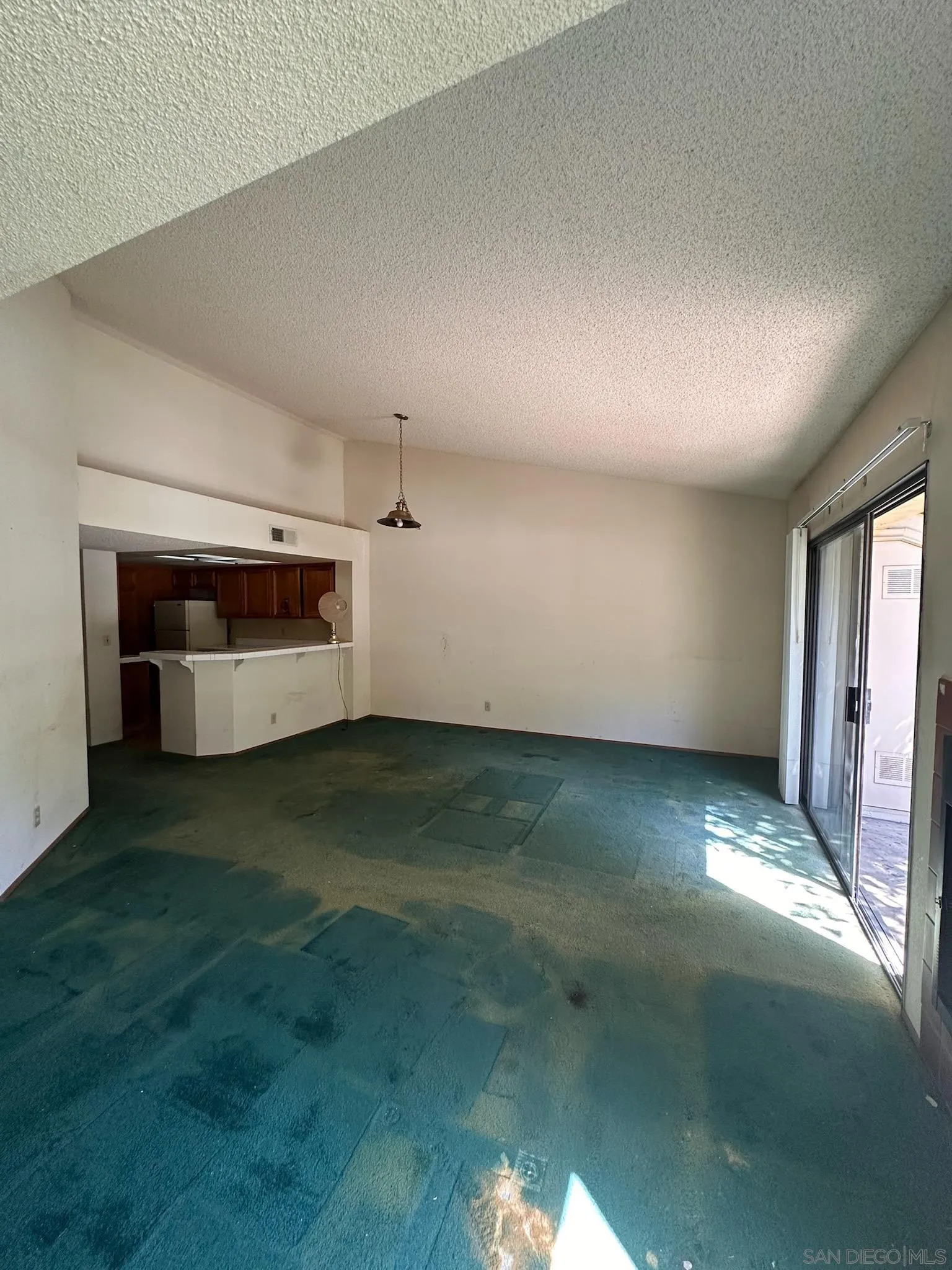 Photo #5: 250024303 Listing 