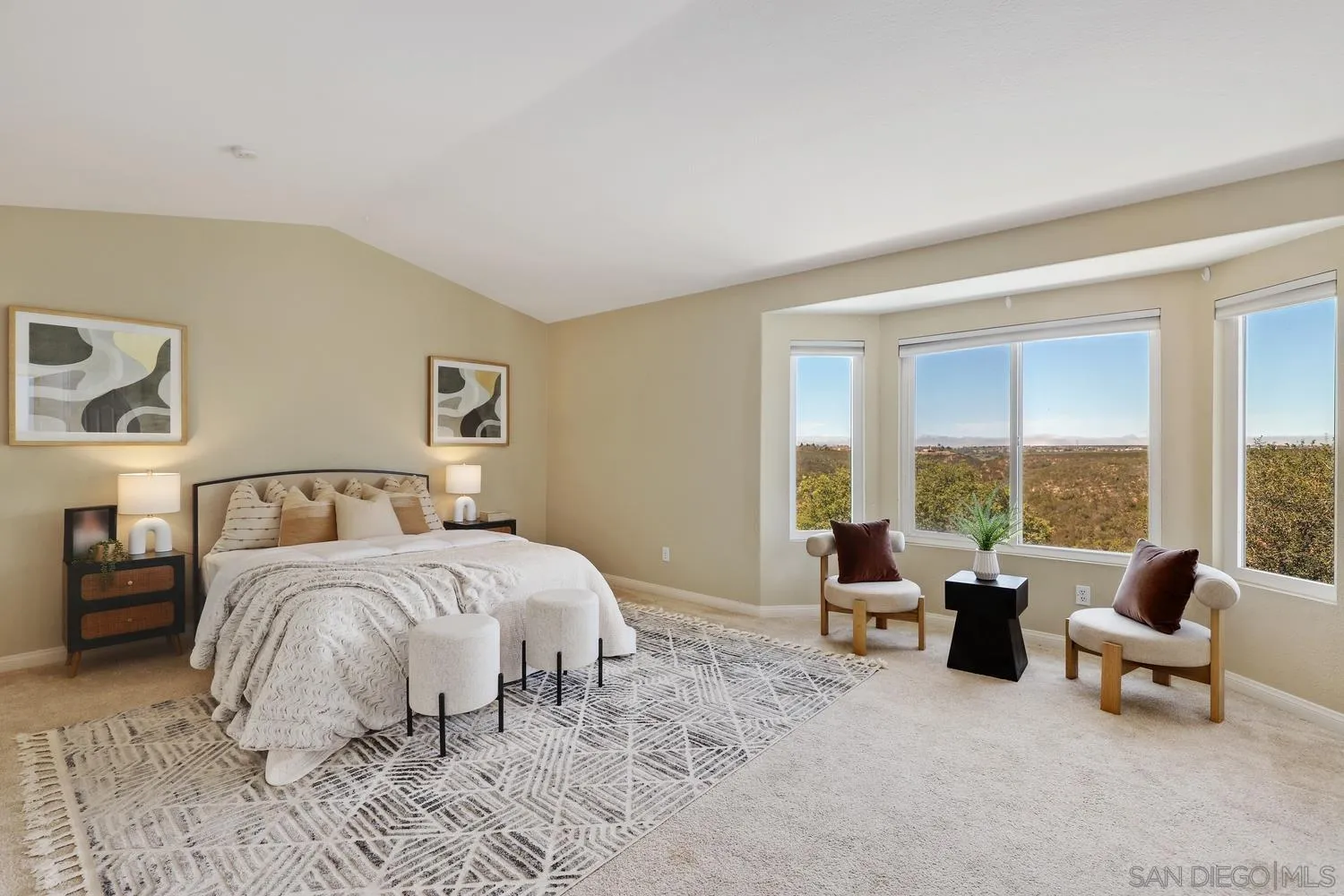 https://cdn.realtyfeed.com/cdn/127/250024307/2ce11b6c60c893d315155177743abc22.webp