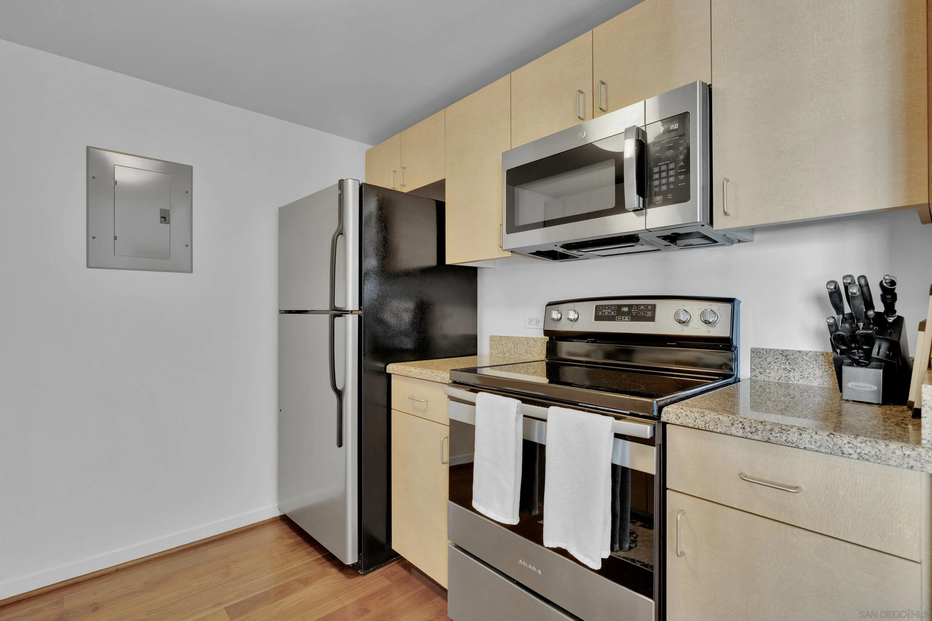 Photo #15: 250024310 Listing: Photo #15