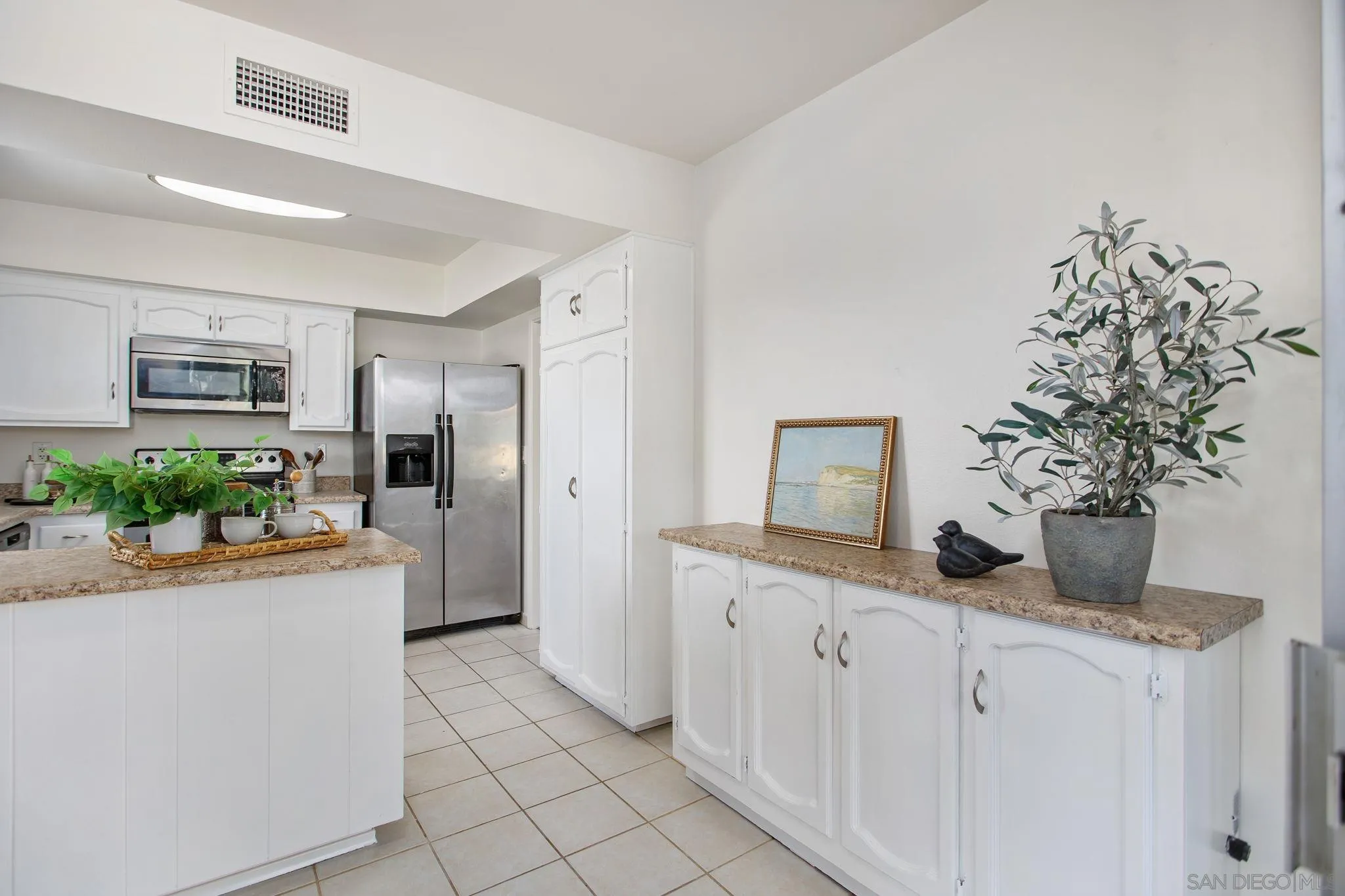 Photo #6: 250024311 Listing 