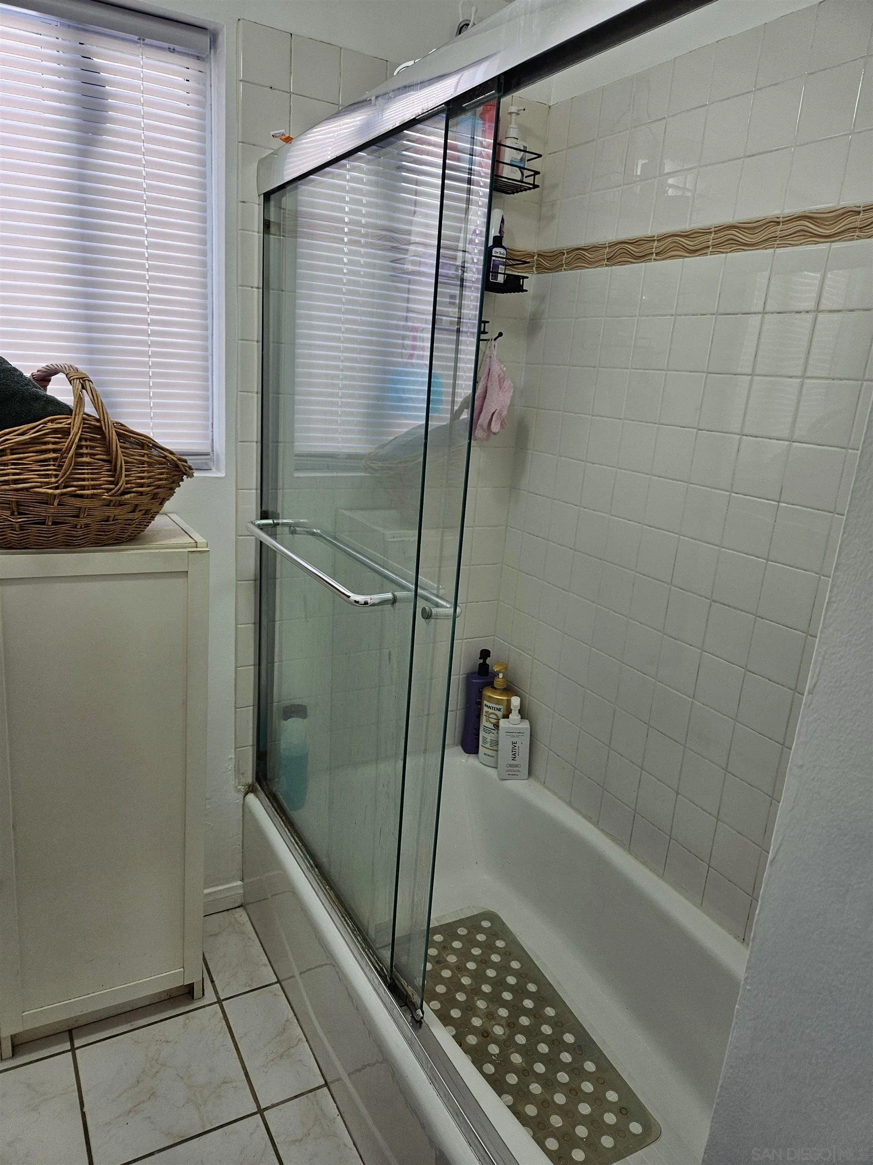 https://cdn.realtyfeed.com/cdn/127/250024318/3bea3f54f52d727f81460ee45325b8e6.webp