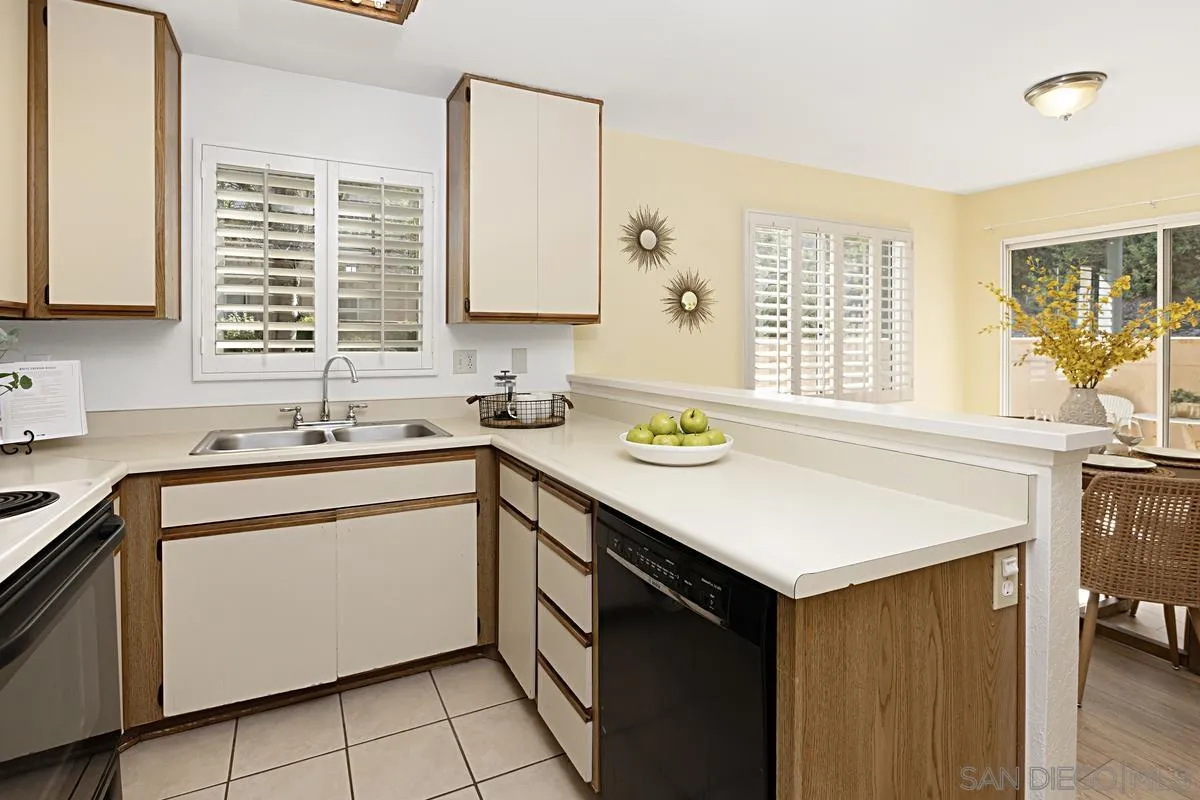 Photo #10: 250024345 Listing: Photo #10