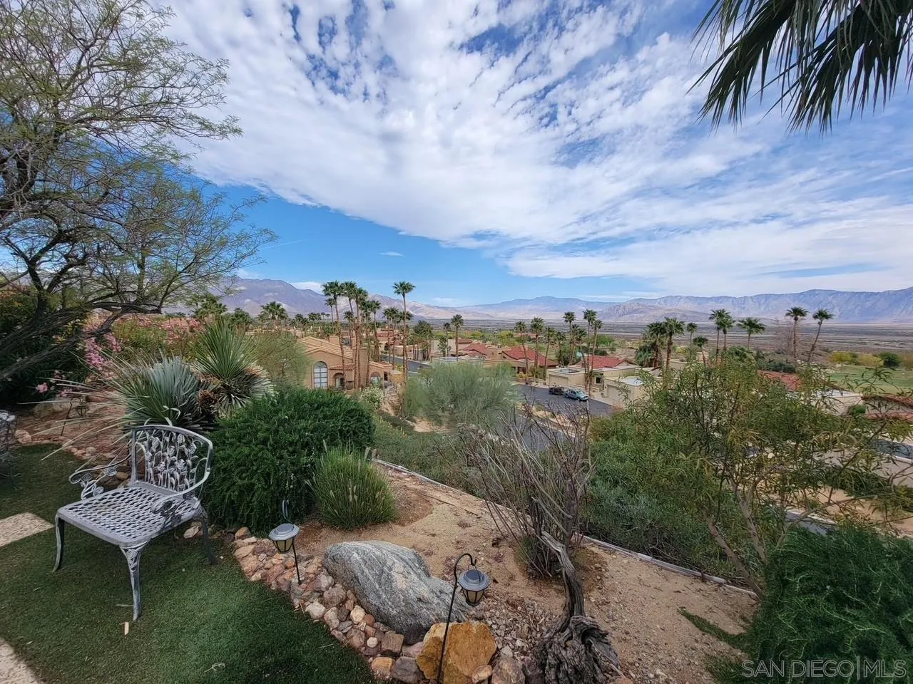 Photo #2: 250024371 Listing 