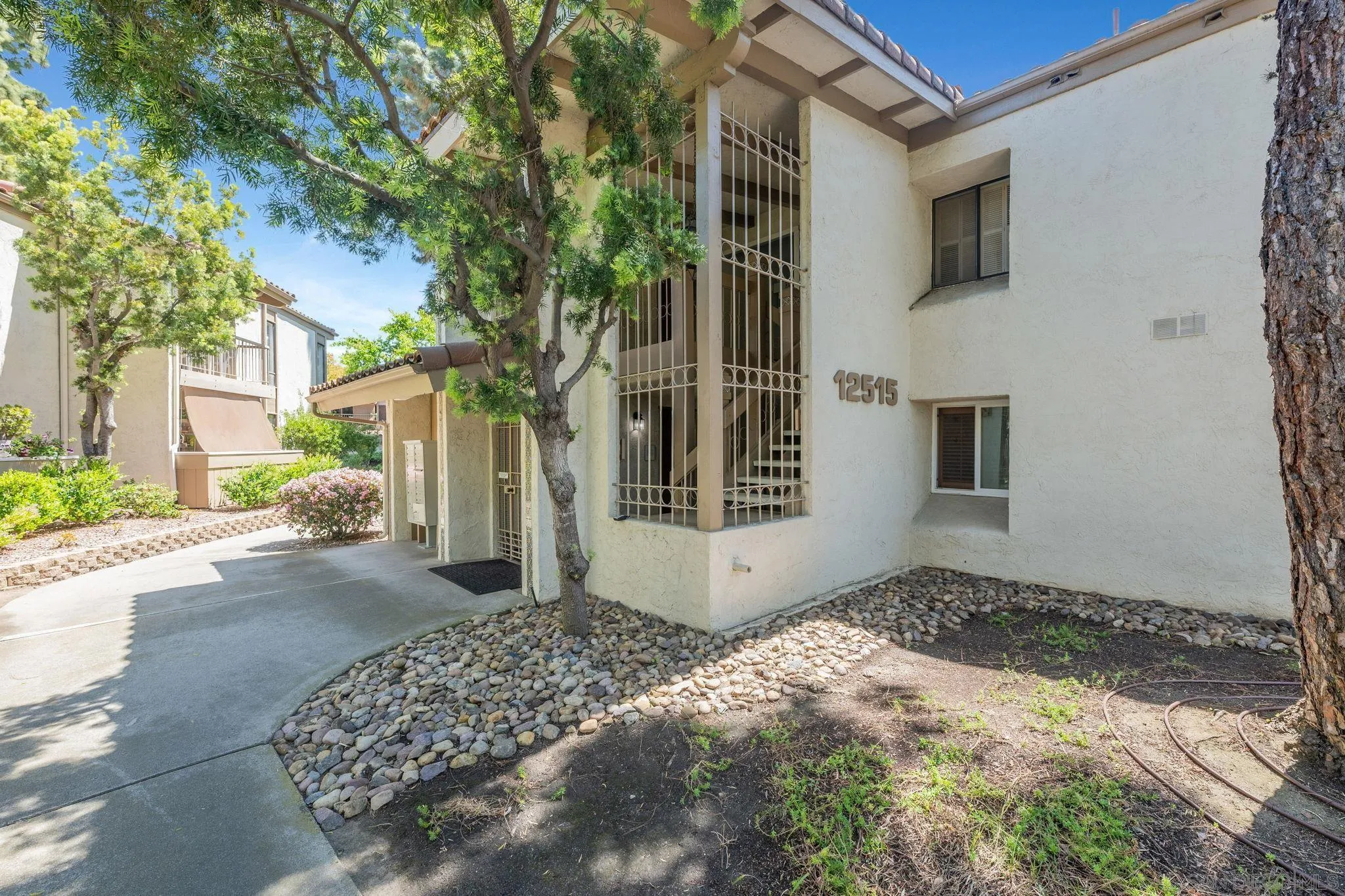 Photo #3: 250024374 Listing 