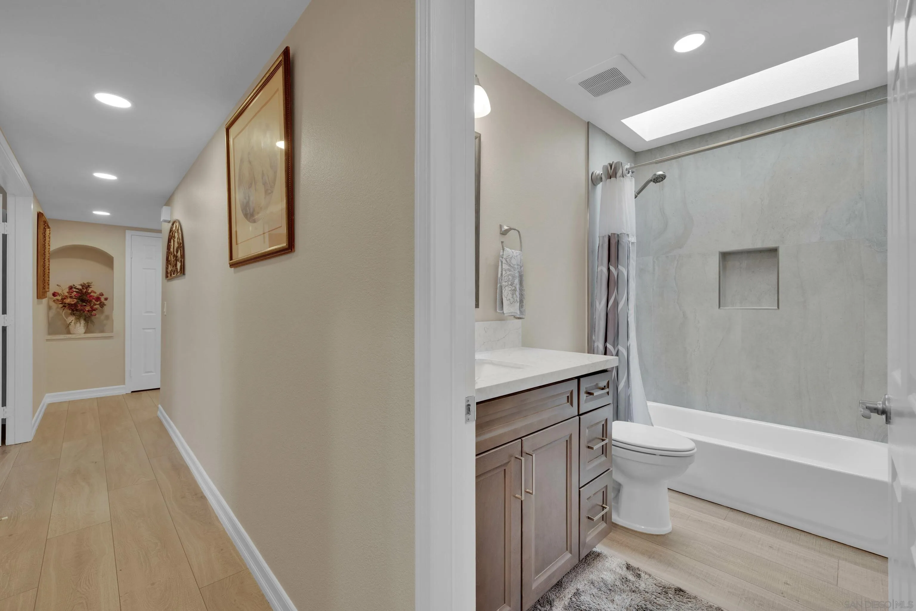 https://cdn.realtyfeed.com/cdn/127/250024383/0d7e7ddaae9ba16547b4f42c470d1997.webp