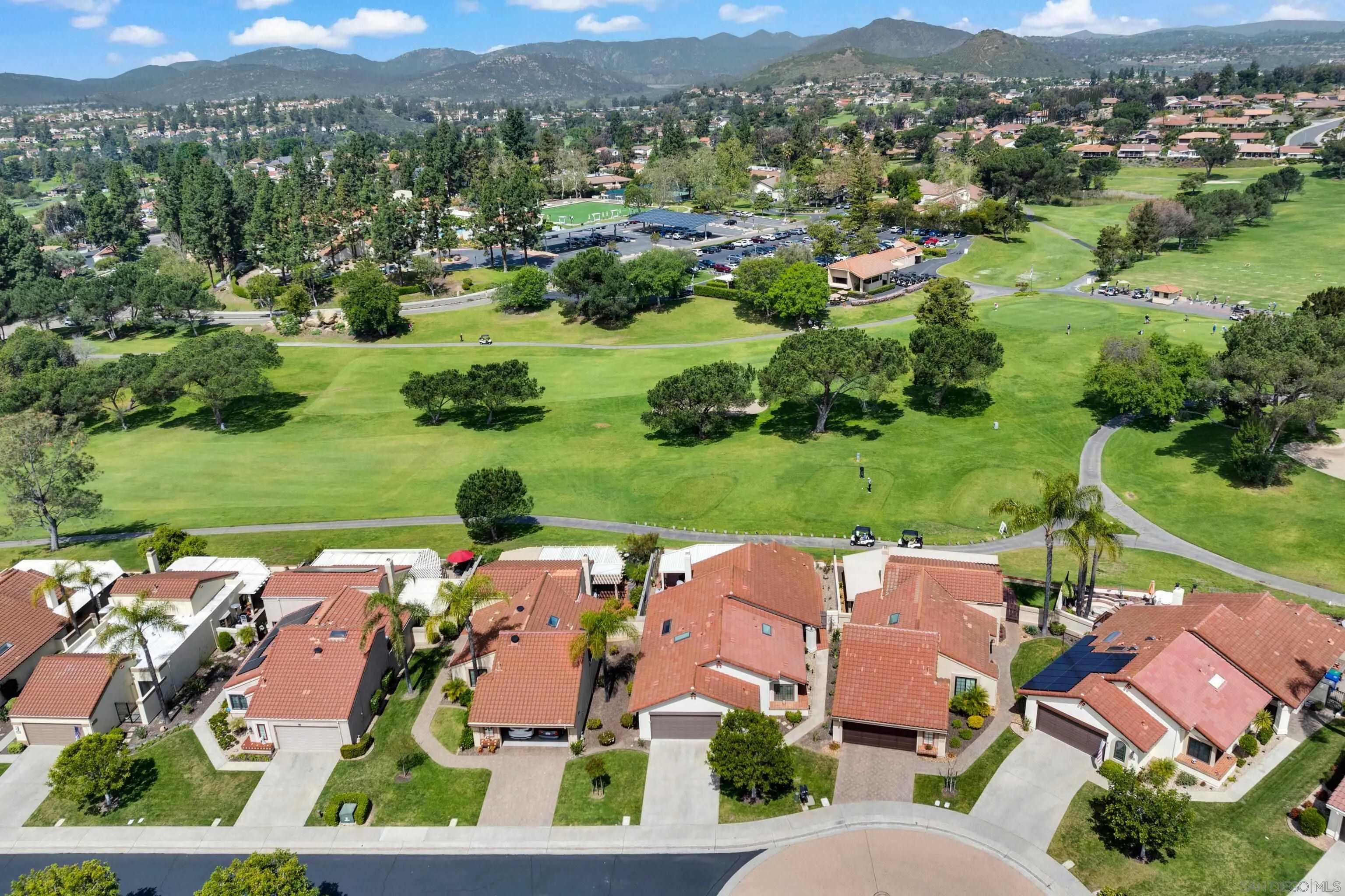 https://cdn.realtyfeed.com/cdn/127/250024383/13fc8d0a50411e5e39b3b7e5583799e5.webp