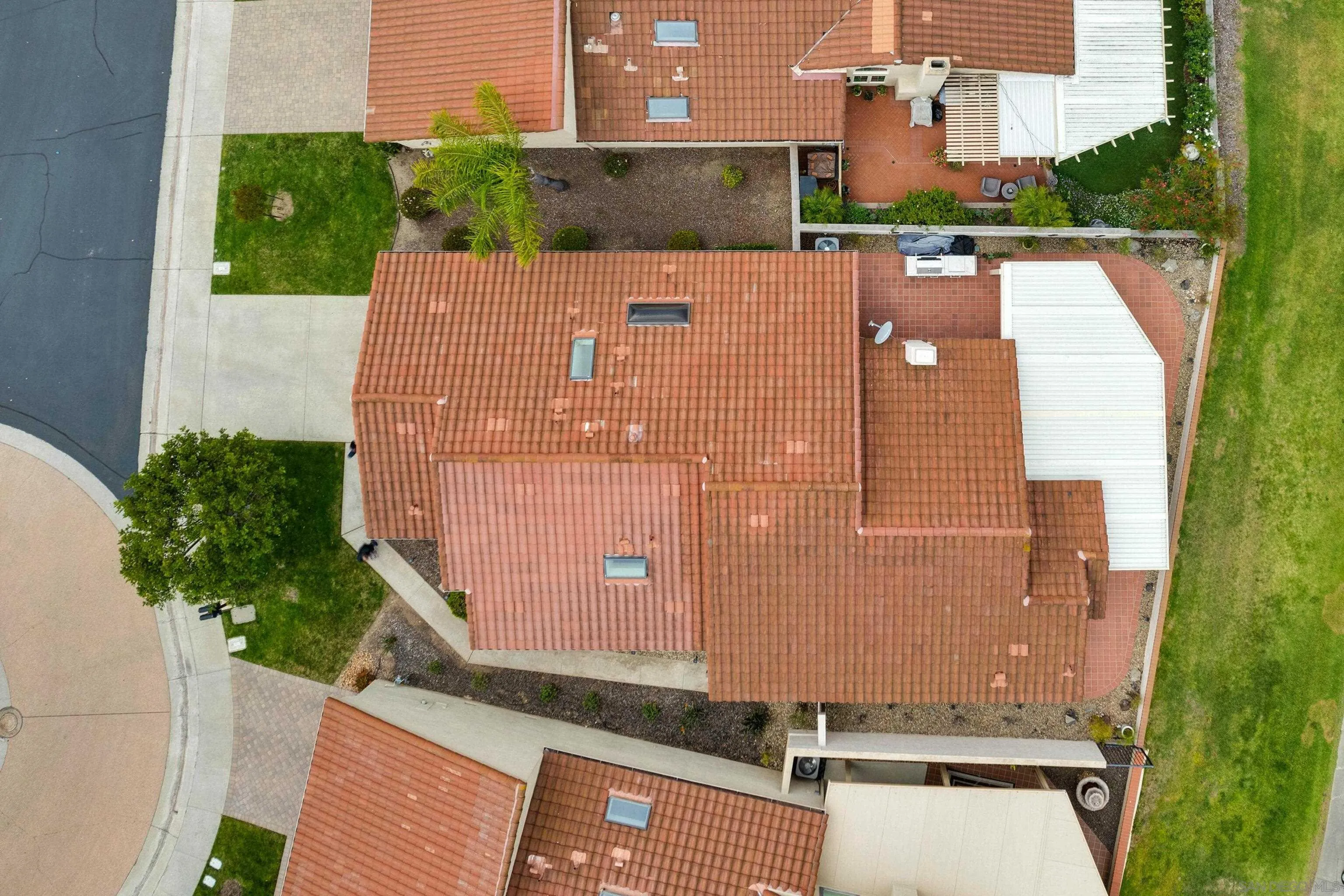 https://cdn.realtyfeed.com/cdn/127/250024383/780dec73dbc213ca7f604544f2e945cc.webp