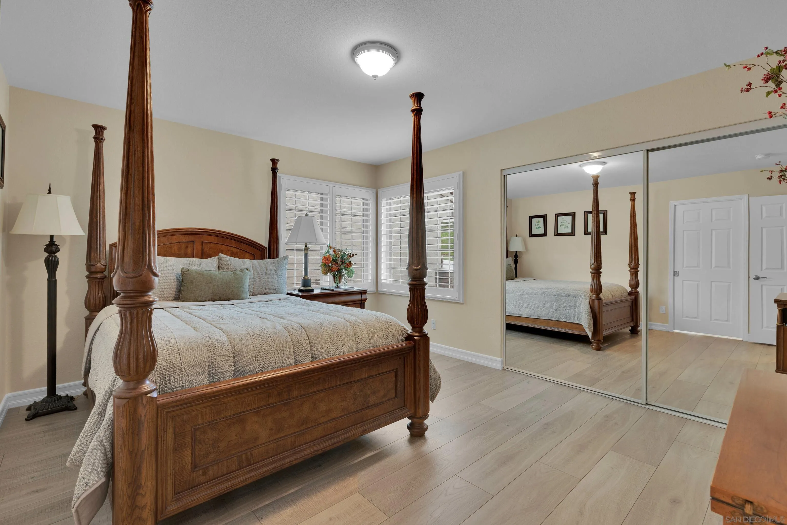 https://cdn.realtyfeed.com/cdn/127/250024383/91b9bc47daaf07ee07155406d4bfb334.webp